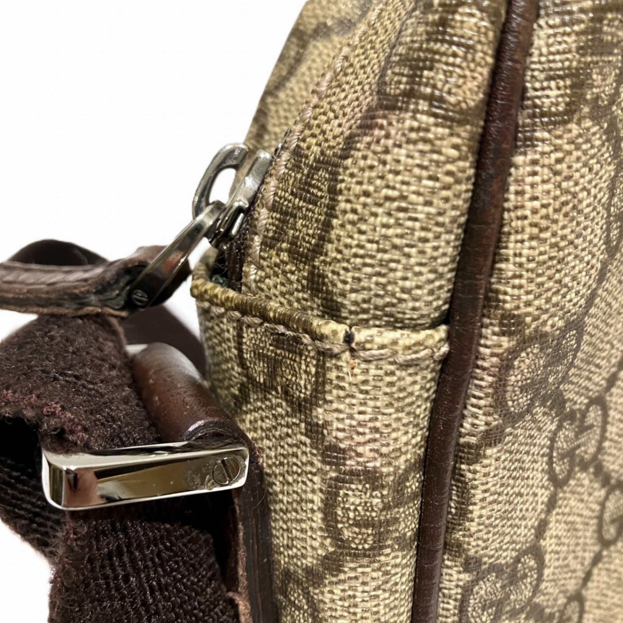 Gucci Beige Pvc Shoulder Bag (Pre-Owned)