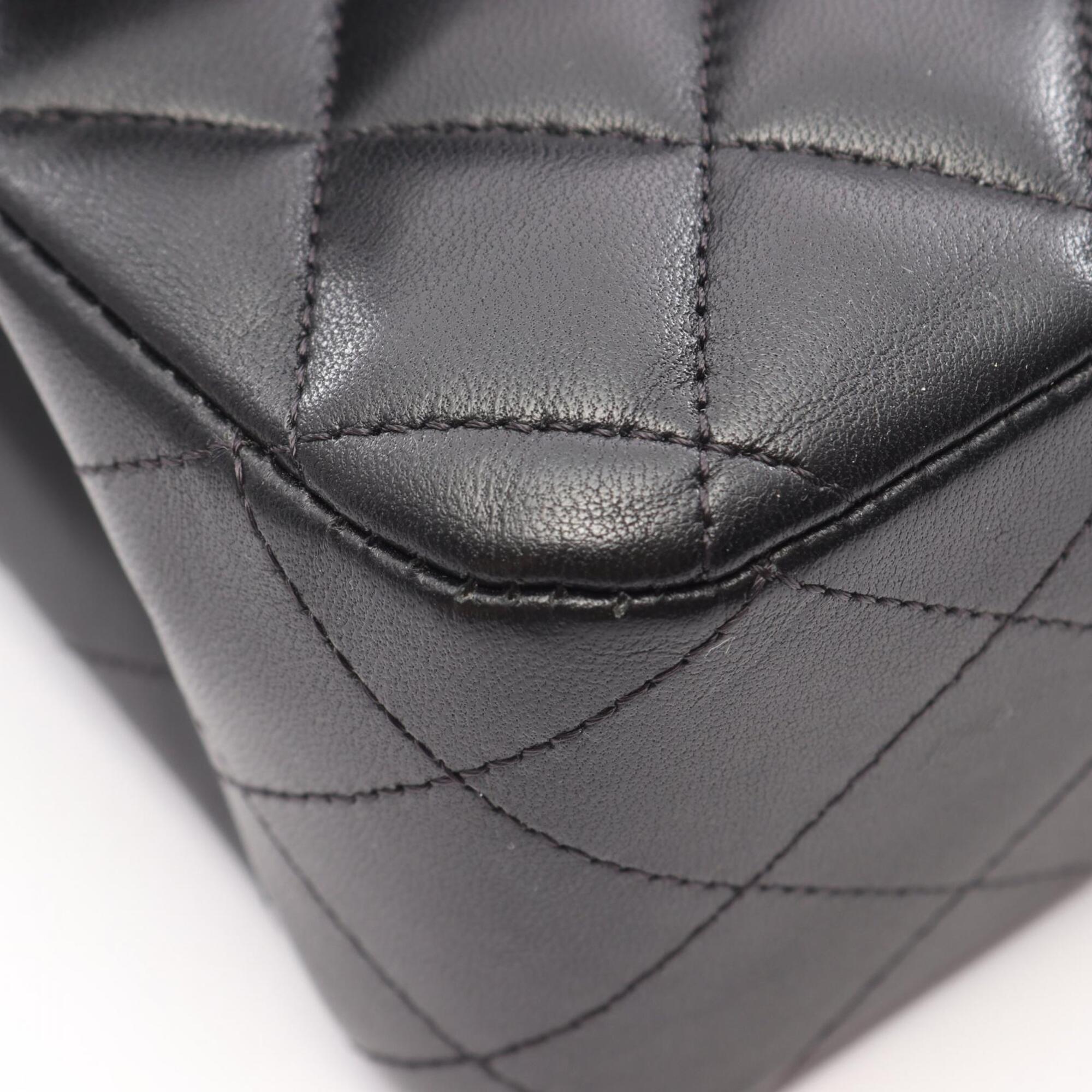 Chanel Black Leather Handbag Shoulder Bag (Pre-Owned)
