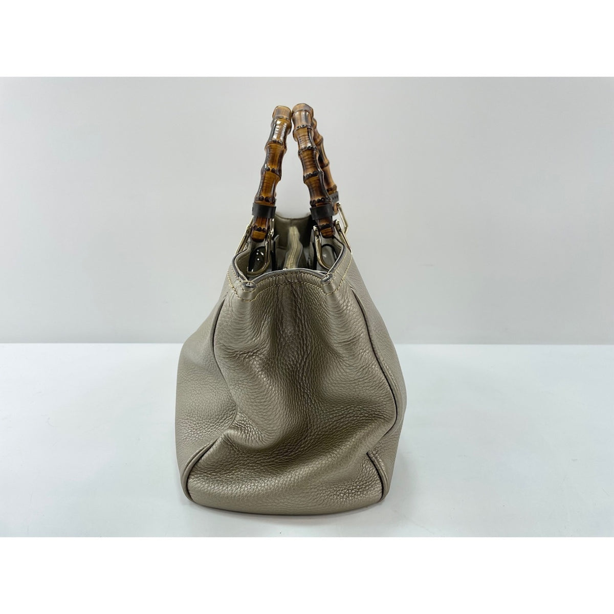 Gucci Gold Handbag (Pre-Owned)