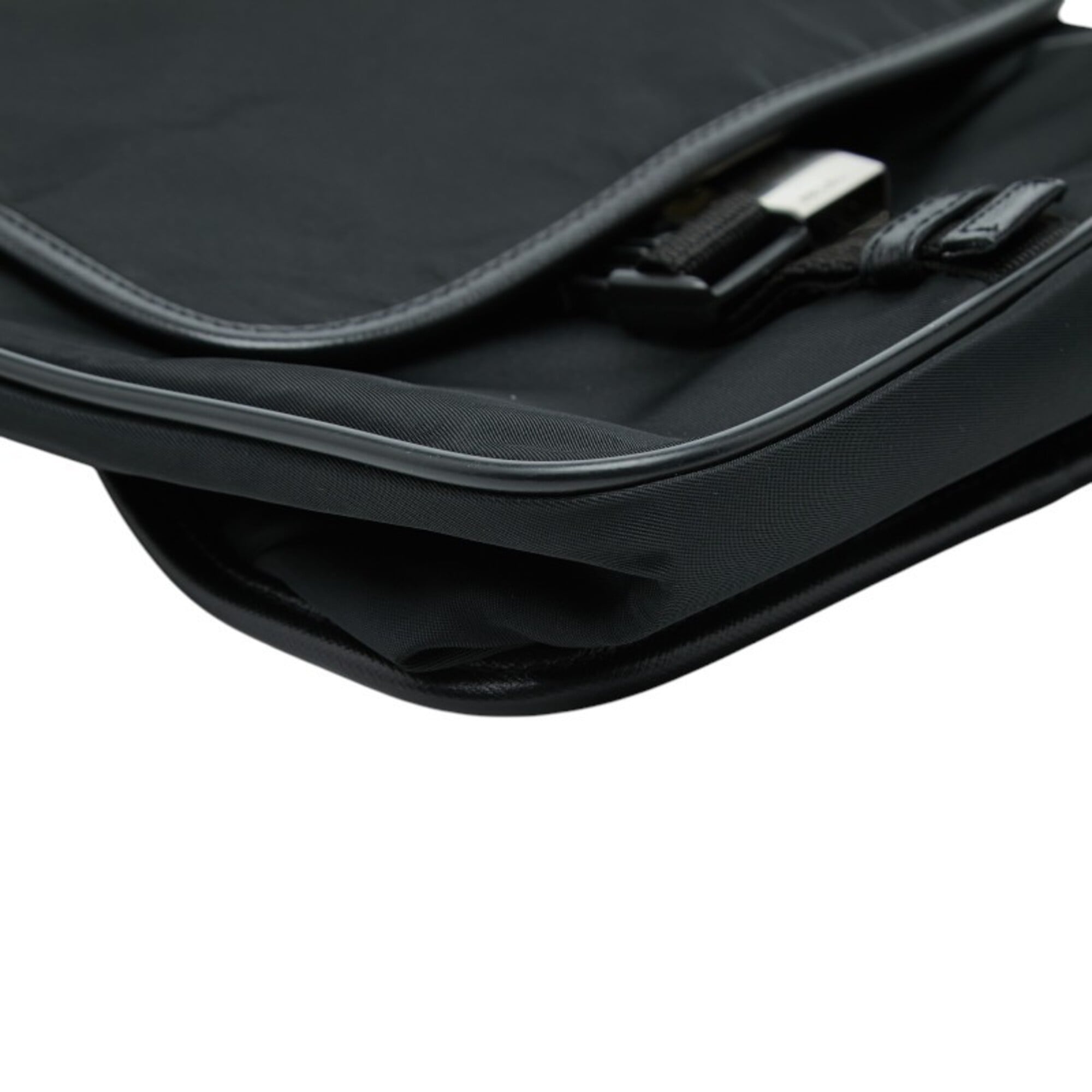 Prada Black Nylon Leather Shoulder Bag (Pre-Owned)