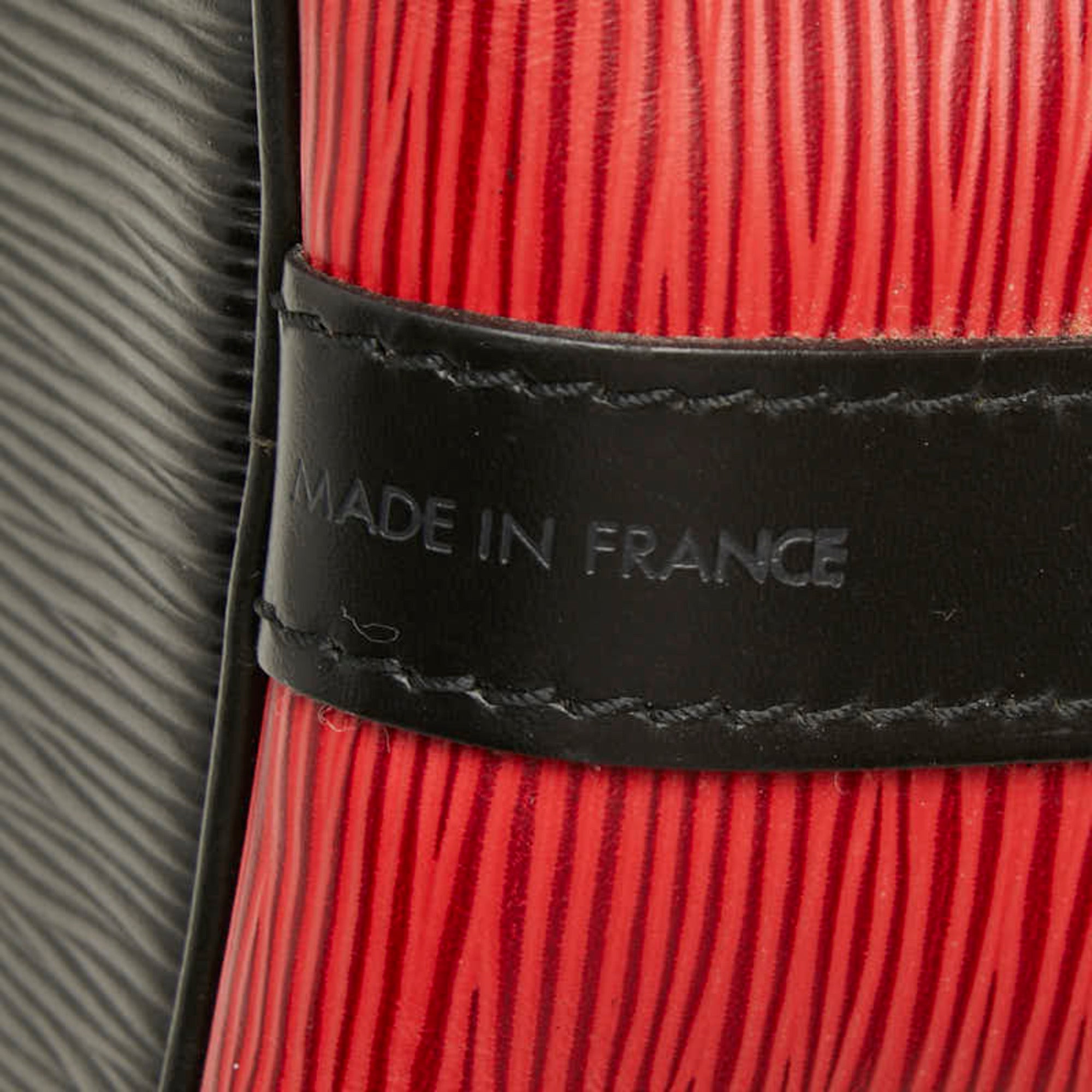 Louis Vuitton Castilian Red Noir Leather Shoulder Bag (Pre-Owned)