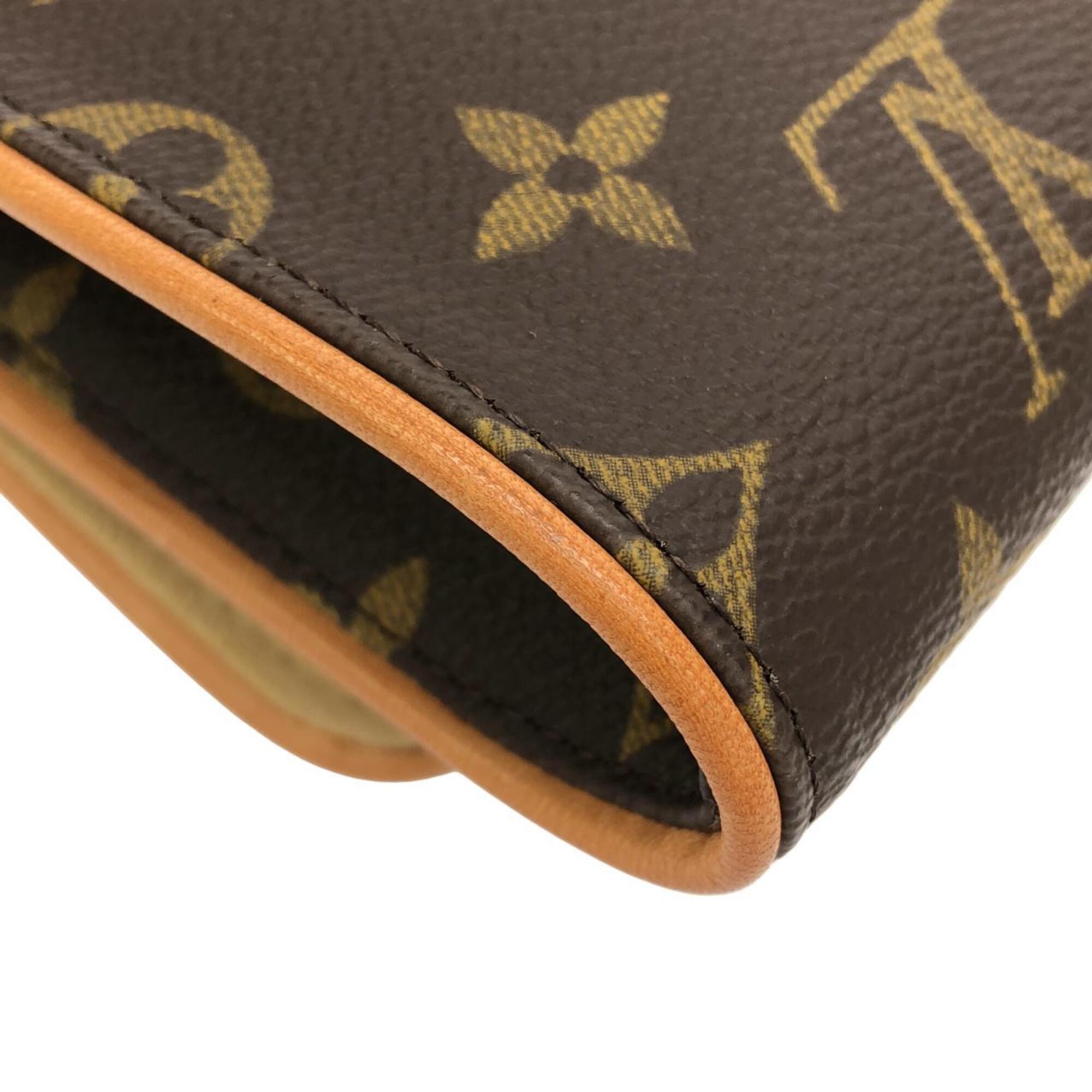 Louis Vuitton Marron Coated Canvas Pochette Shoulder Bag (Pre-Owned)