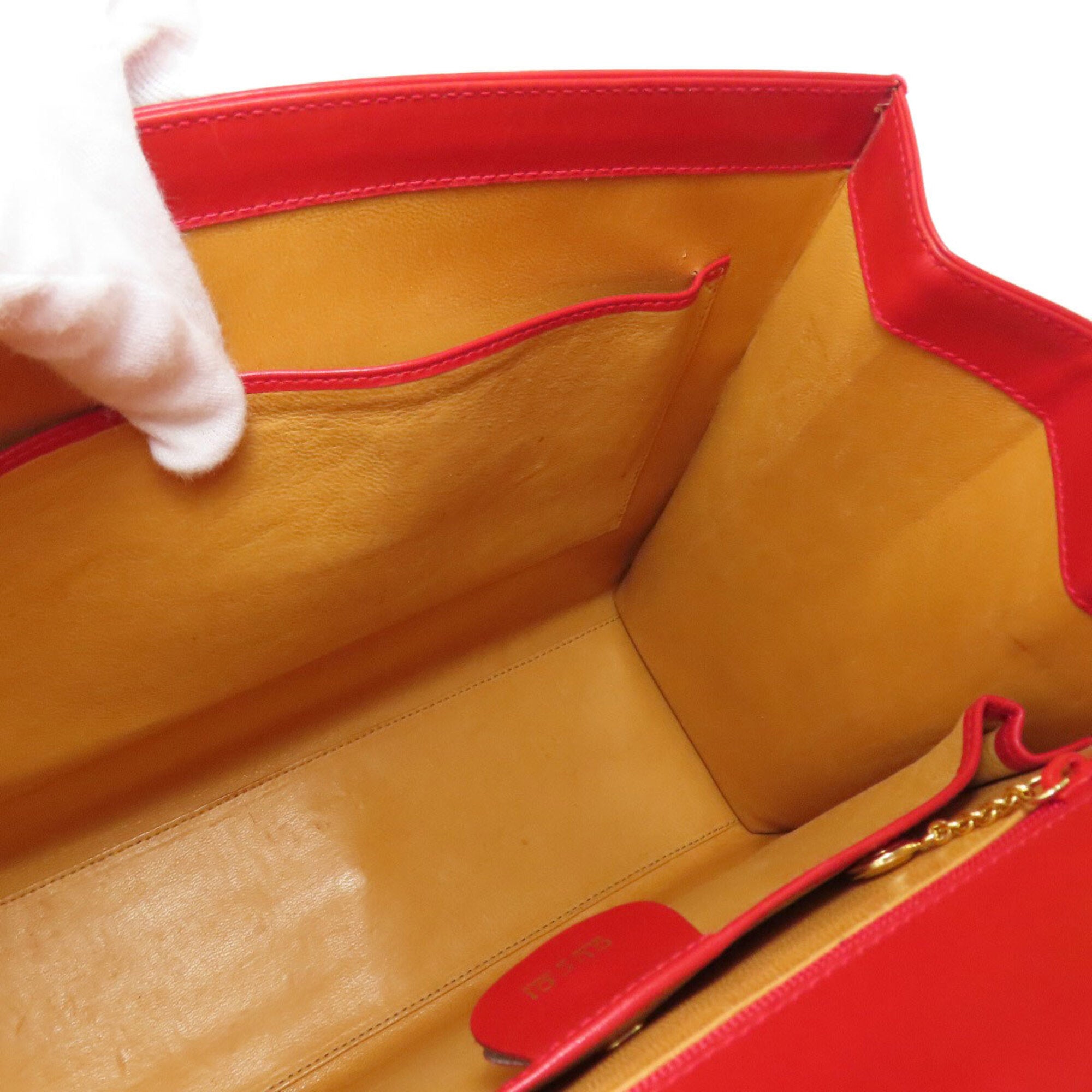 Gucci Red Color Leather Handbag (Pre-Owned)