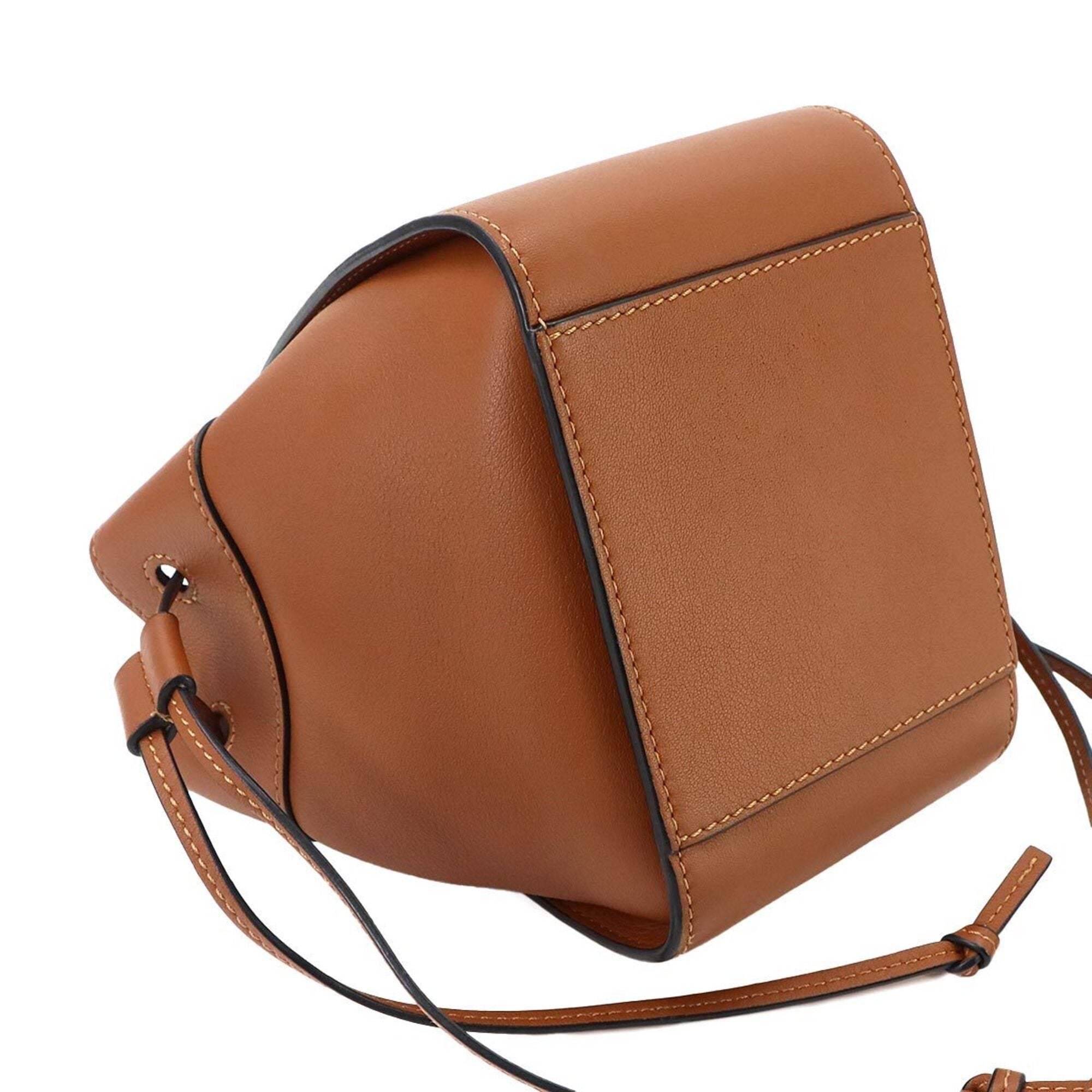 Loewe Brown Leather Handbag (Pre-Owned)