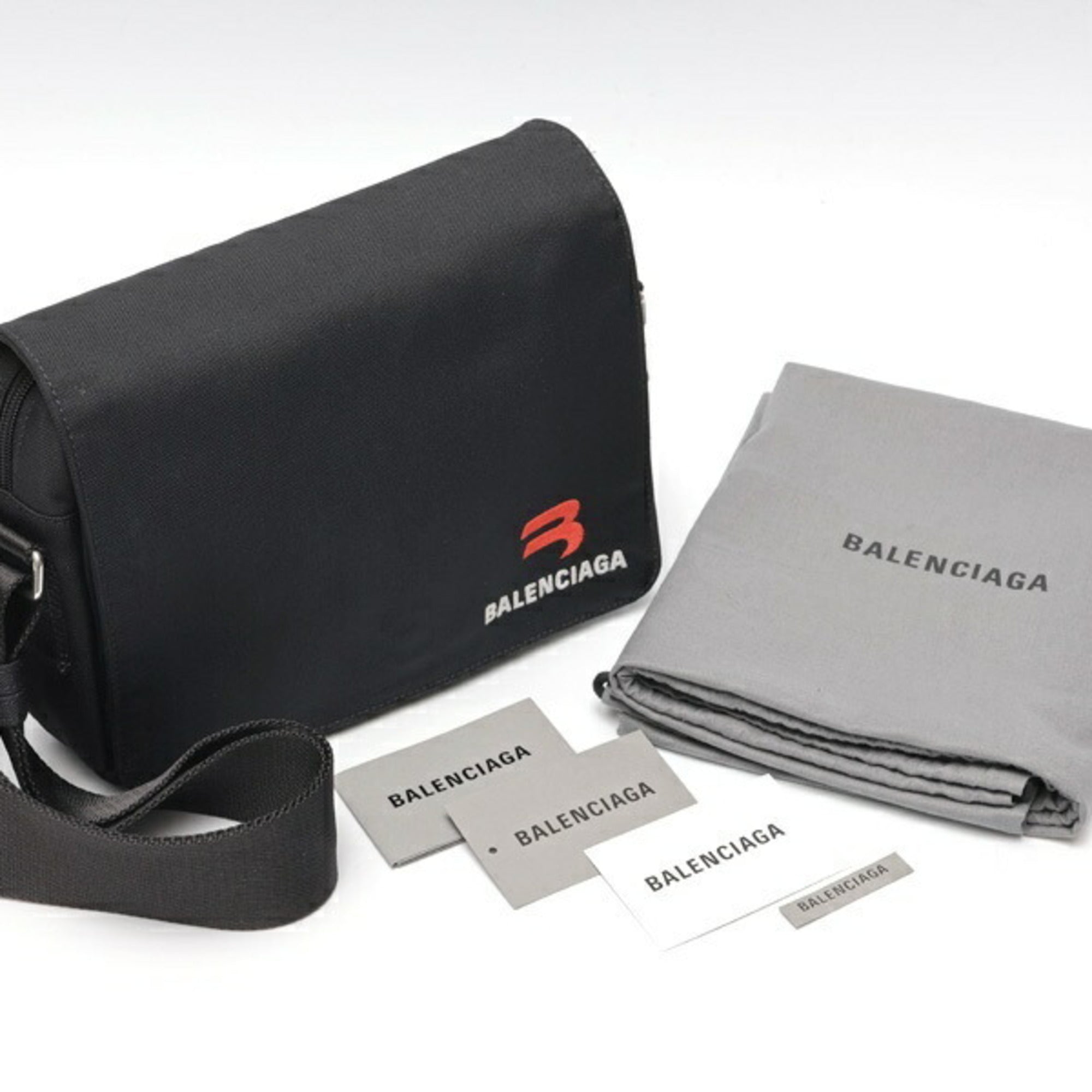 Balenciaga Black Nylon Shoulder Bag (Pre-Owned)