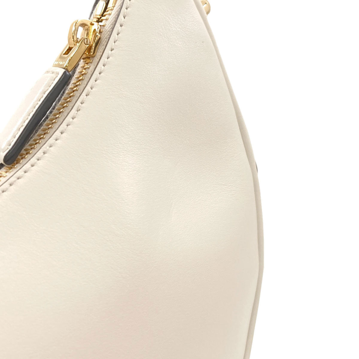 Prada White Leather Handbag (Pre-Owned)