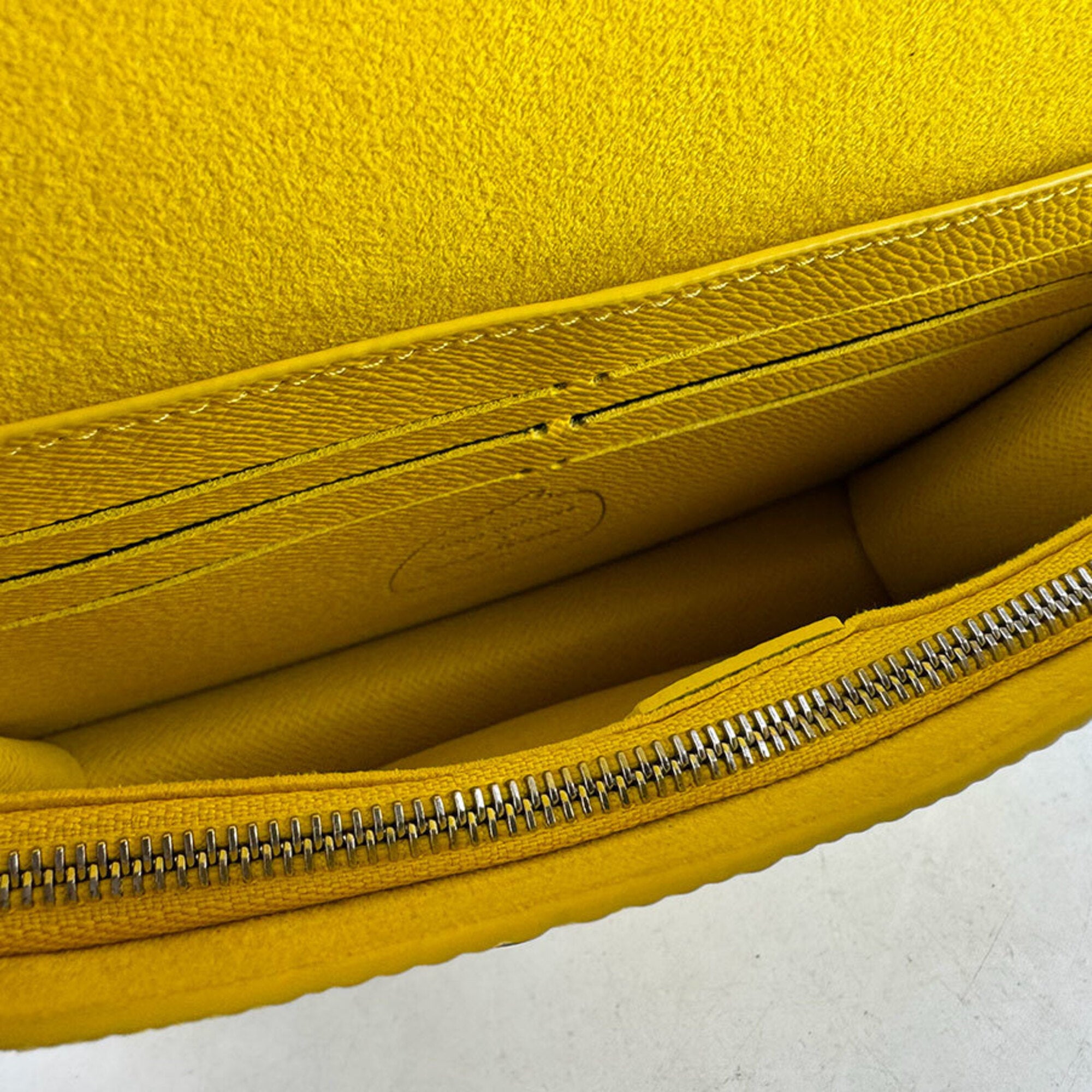 Louis Vuitton Black Yellow Epi Leather Shoulder Bag (Pre-Owned)