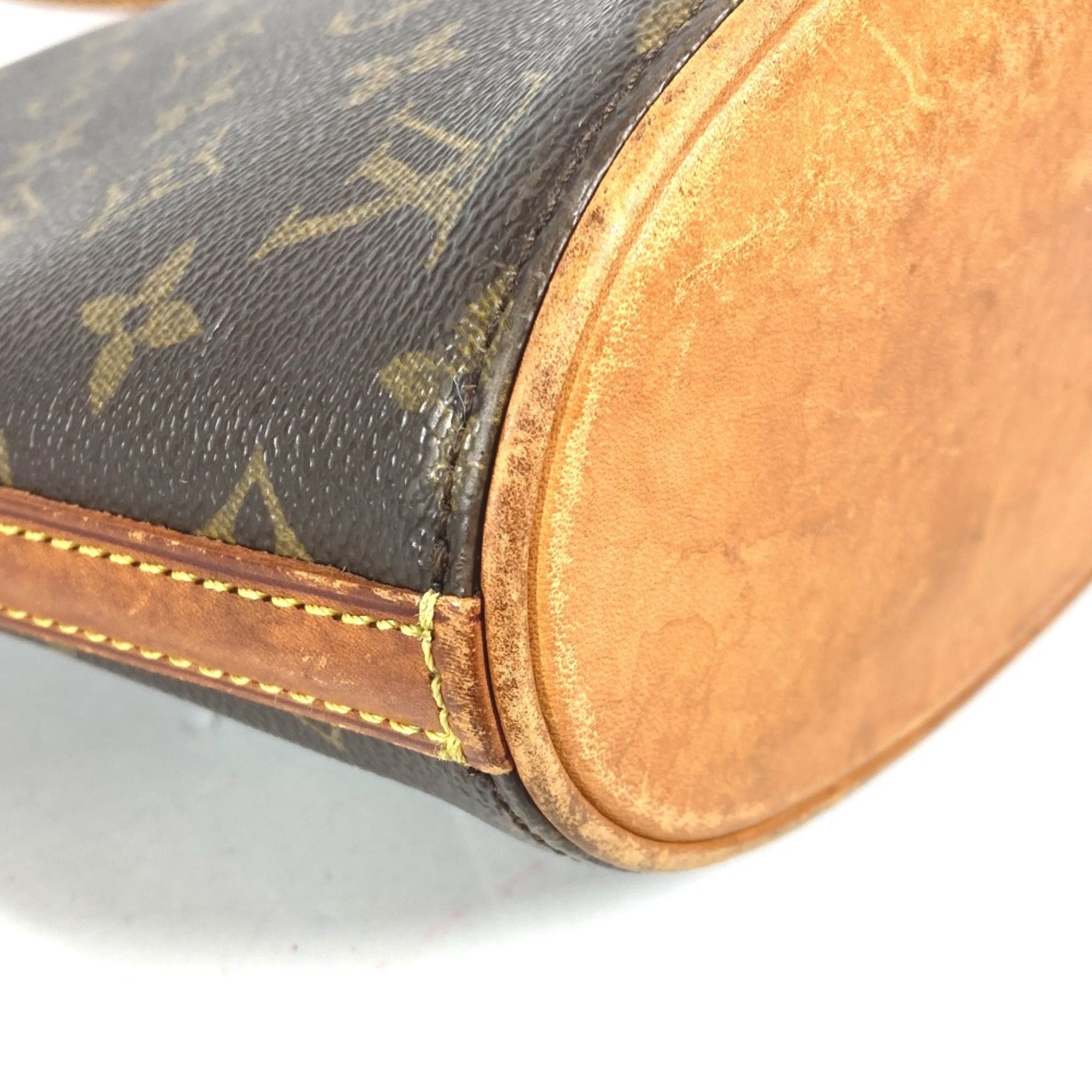 Louis Vuitton Brown Monogram Monogram Shoulder Bag (Pre-Owned)