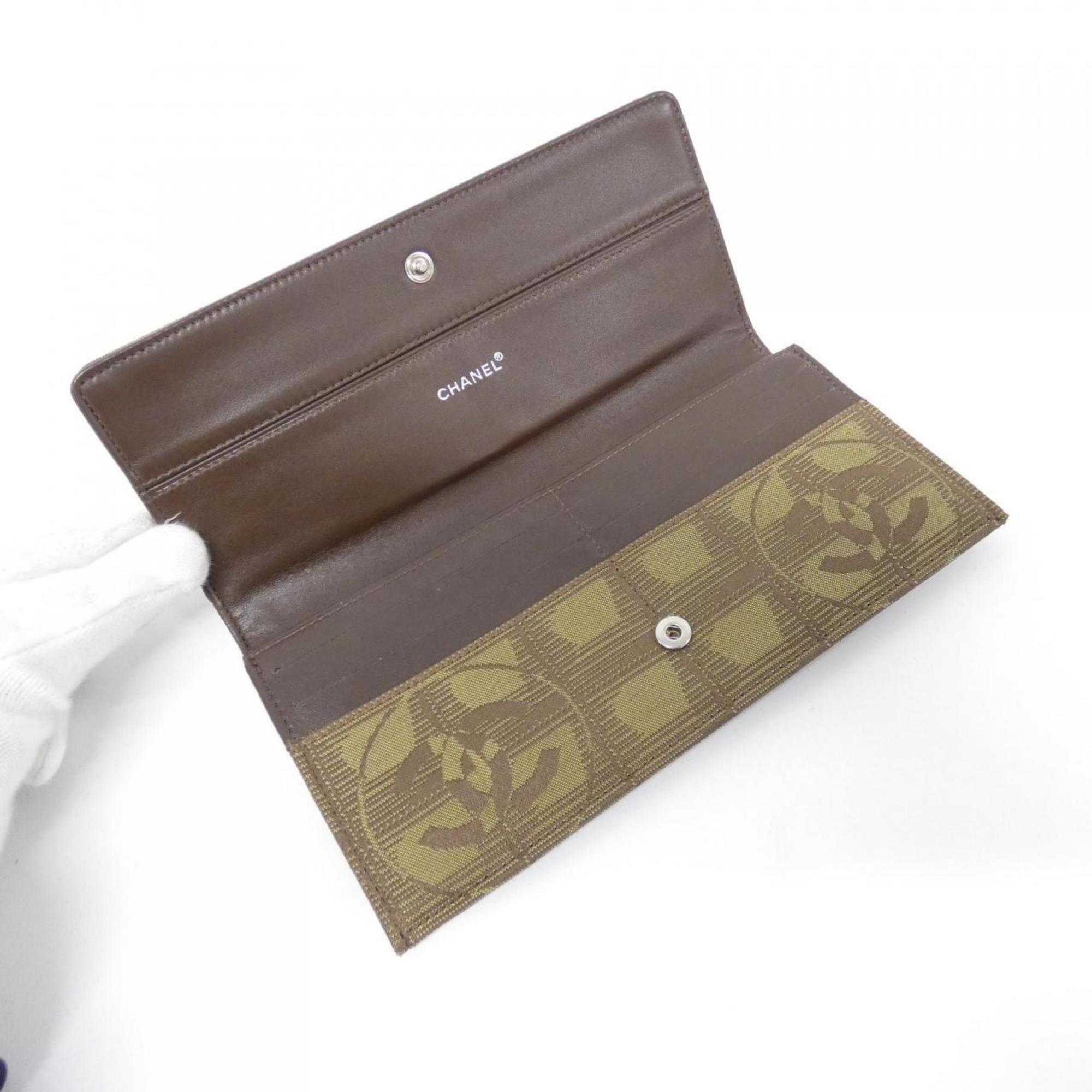 Chanel Green Khaki Nylon Long Wallet (Bi-Fold) (Pre-Owned)