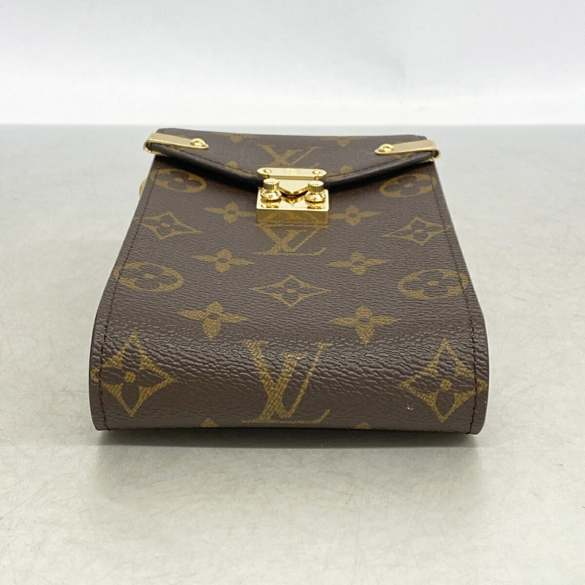 Louis Vuitton Brown Shoulder Bag (Pre-Owned)