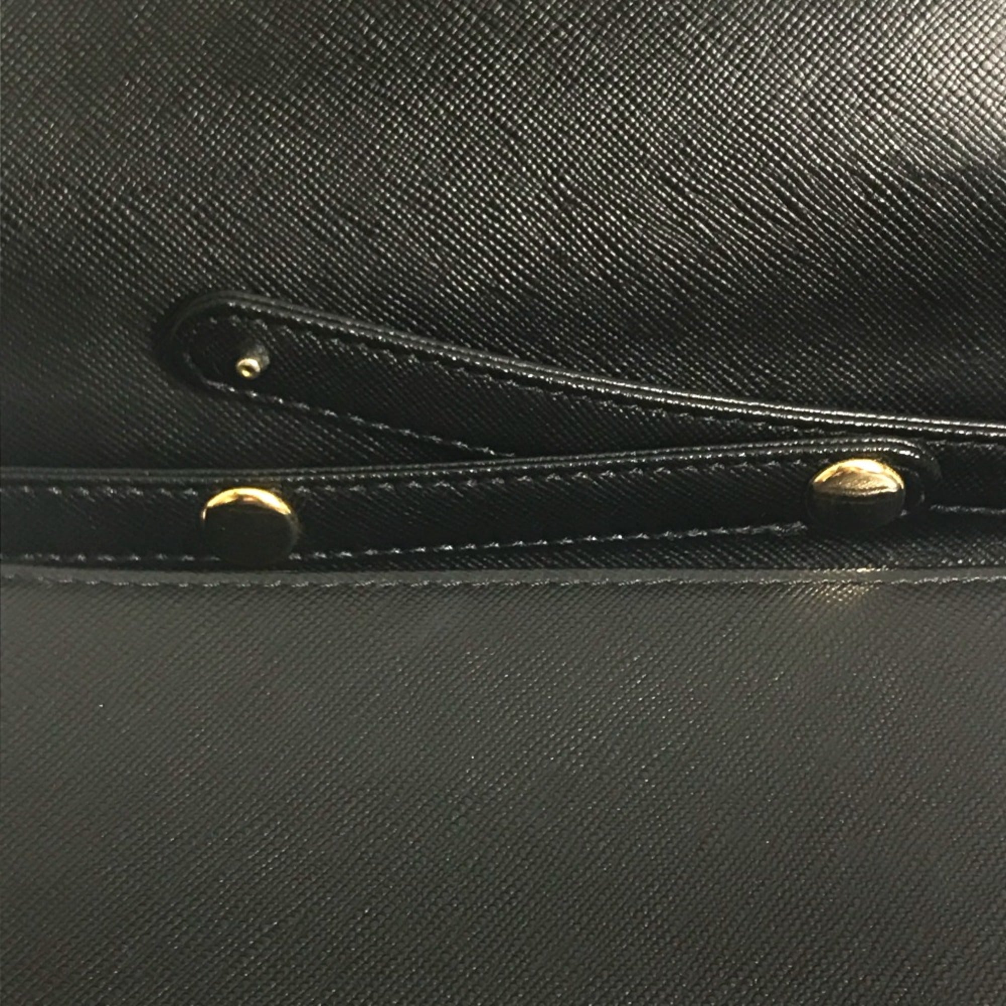 Givenchy Black Leather Handbag (Pre-Owned)