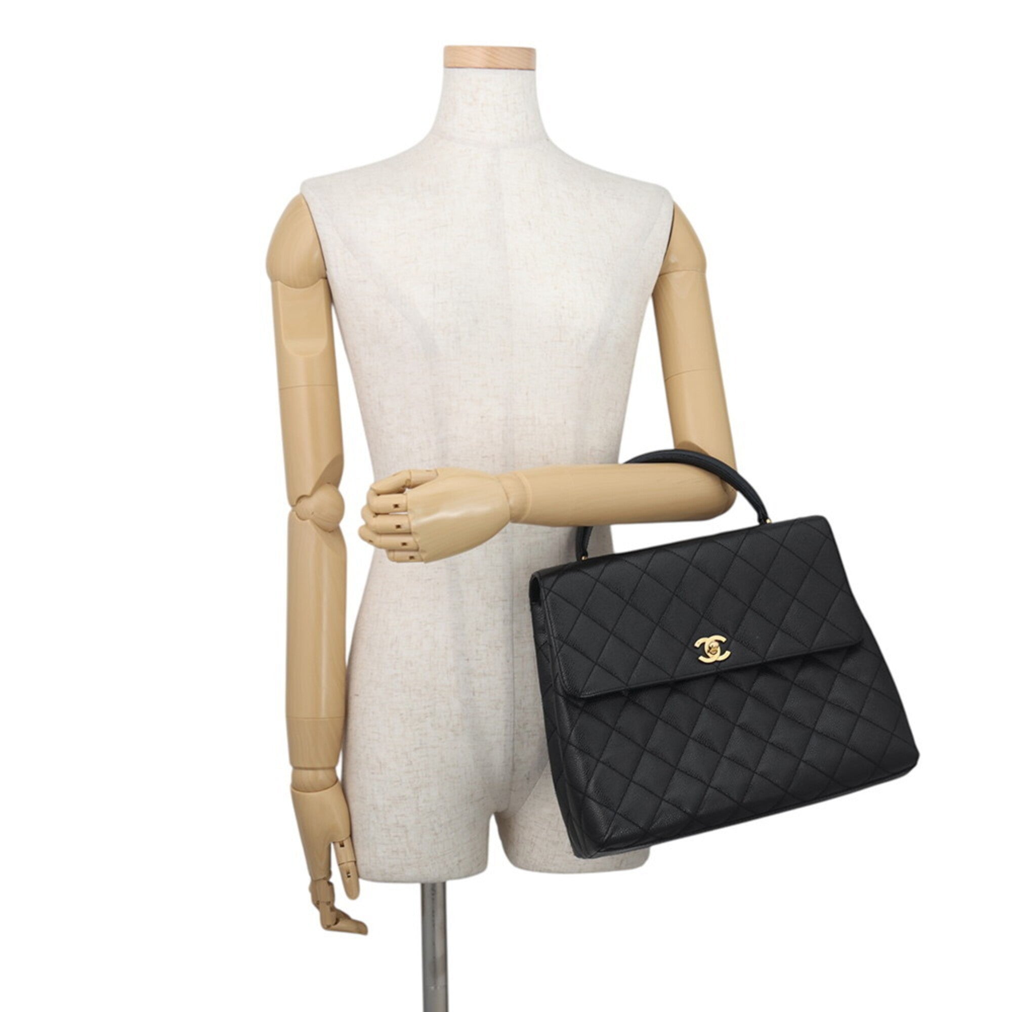 Chanel Black Grained Calfskin Handbag (Pre-Owned)