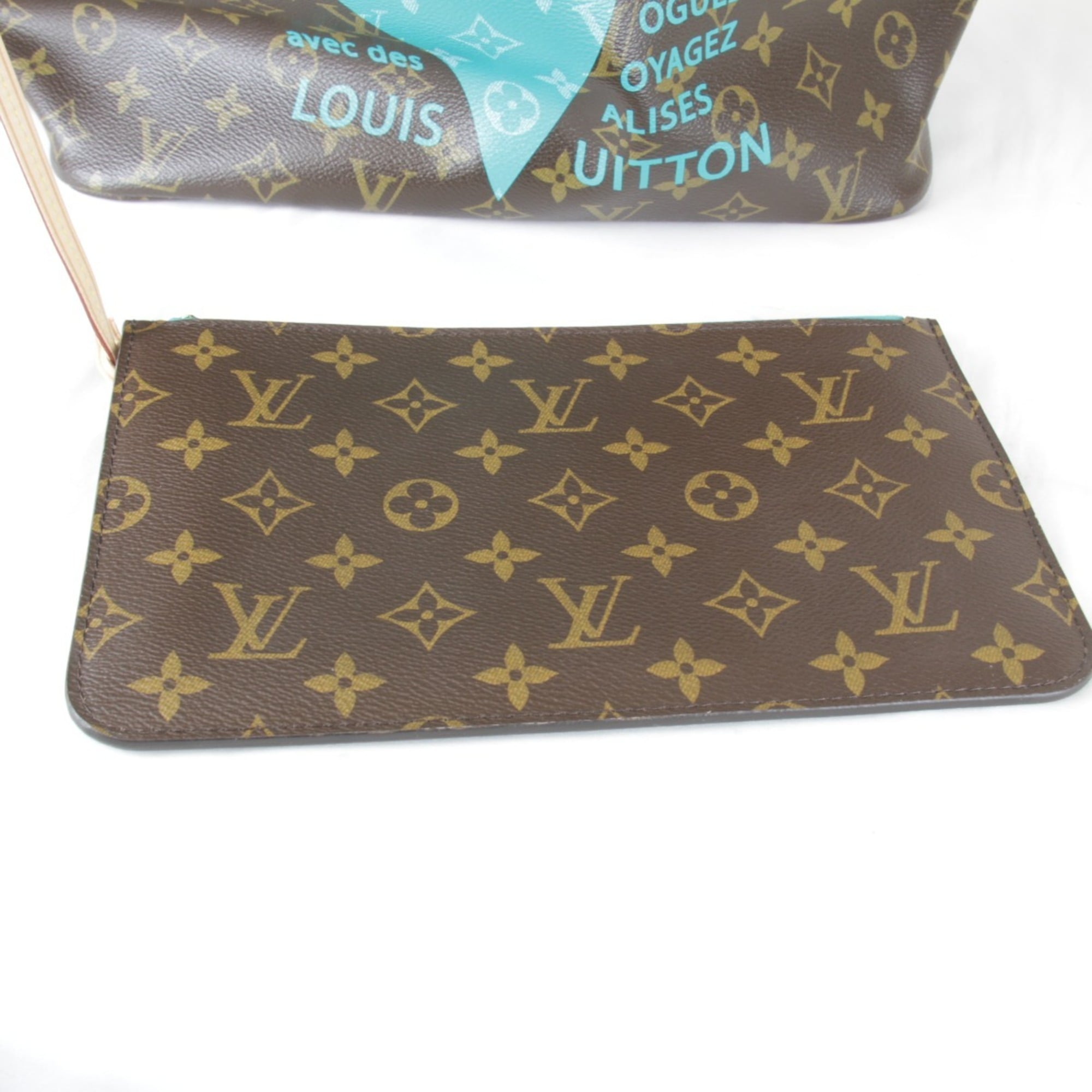 Louis Vuitton Brown Canvas Tote Bag (Pre-Owned)