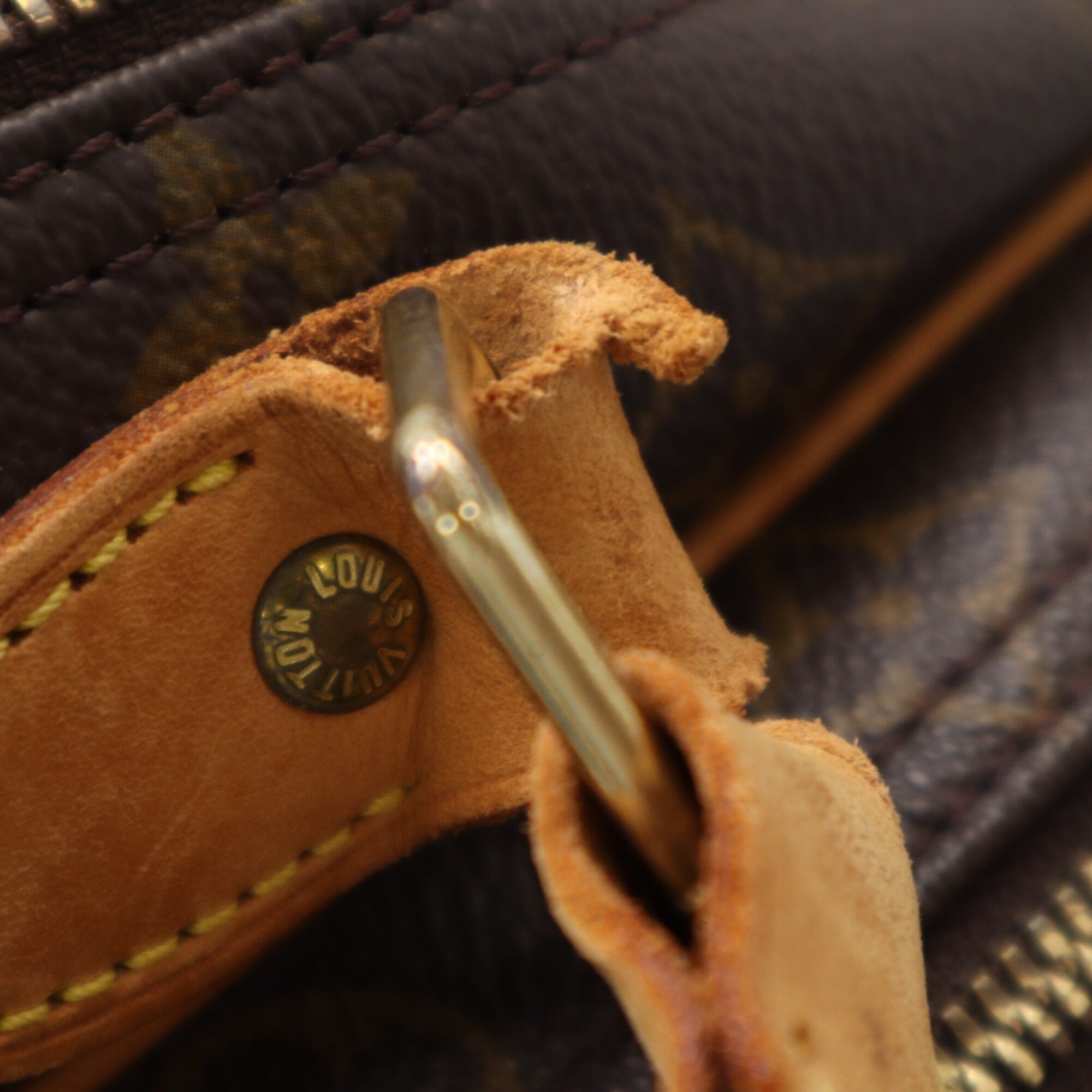 Louis Vuitton Beige Brown Monogram Coated Canvas Leather Shoulder Bag (Pre-Owned)