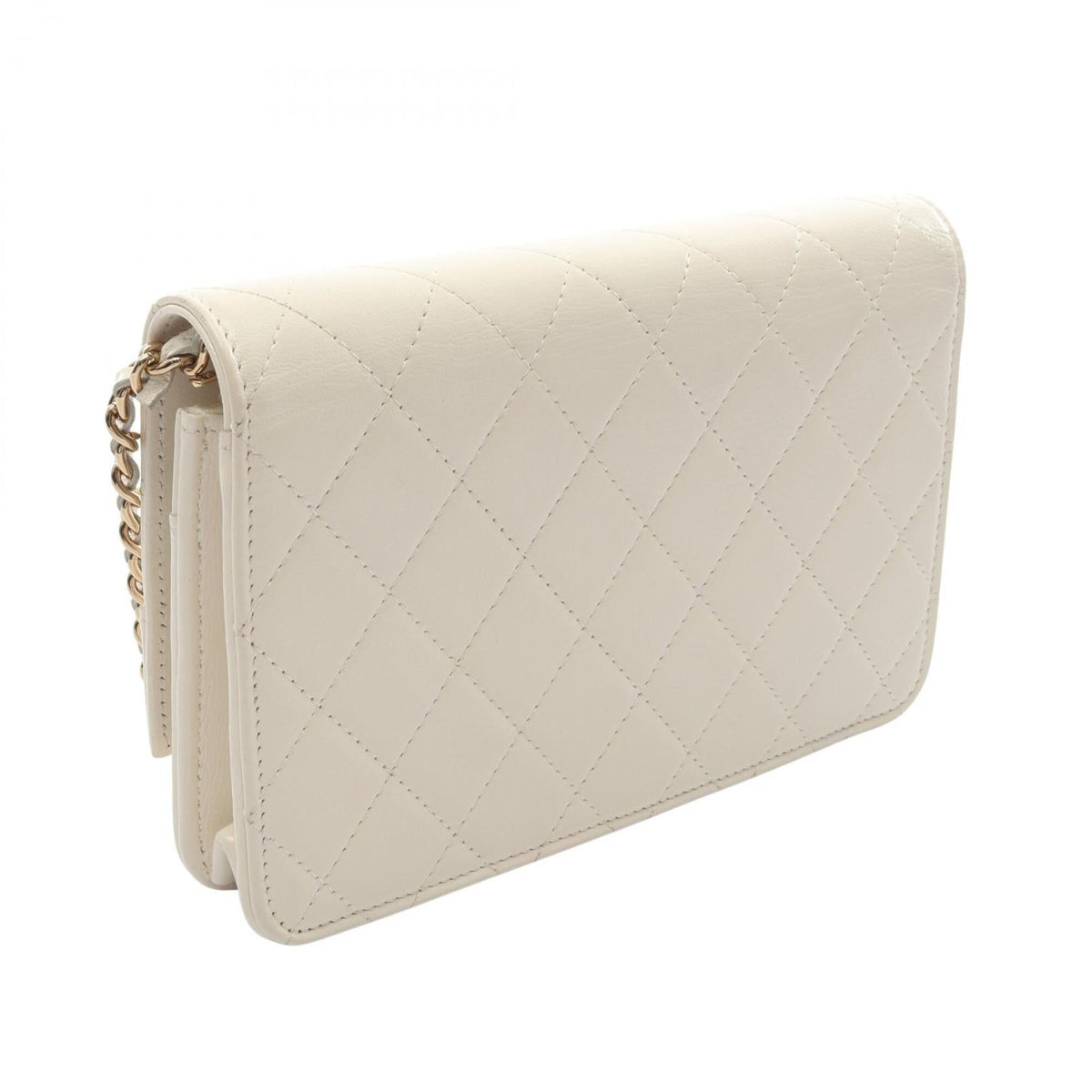 Chanel Matelasse White Leather Shoulder Bag (Pre-Owned)
