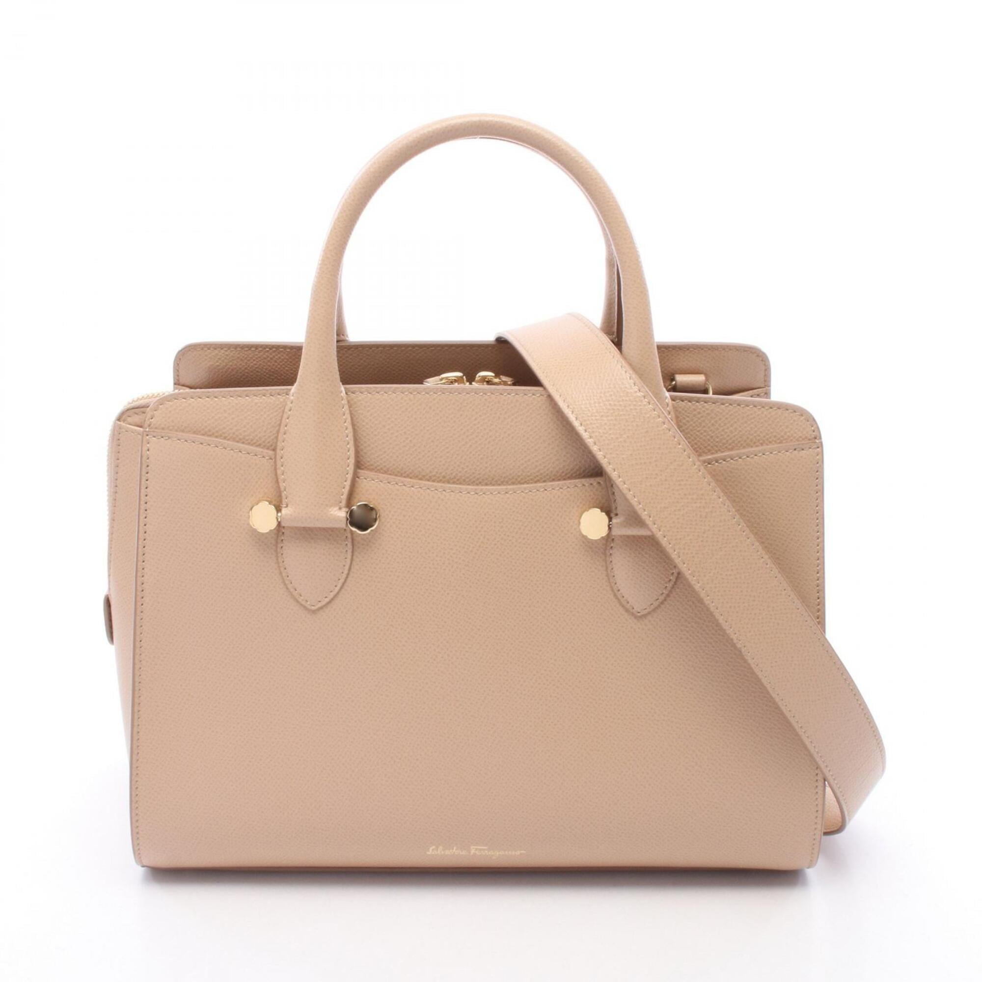 Salvatore Ferragamo Beige Leather Handbag (Pre-Owned)