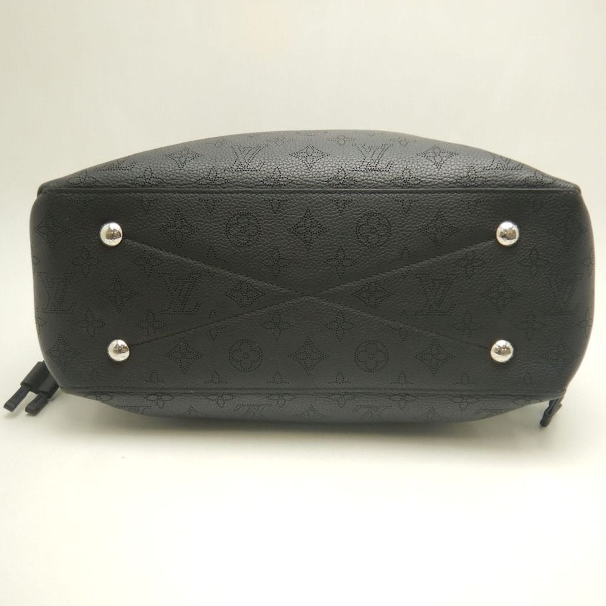 Louis Vuitton Mahina Noir Mahina Leather Tote Bag (Pre-Owned)