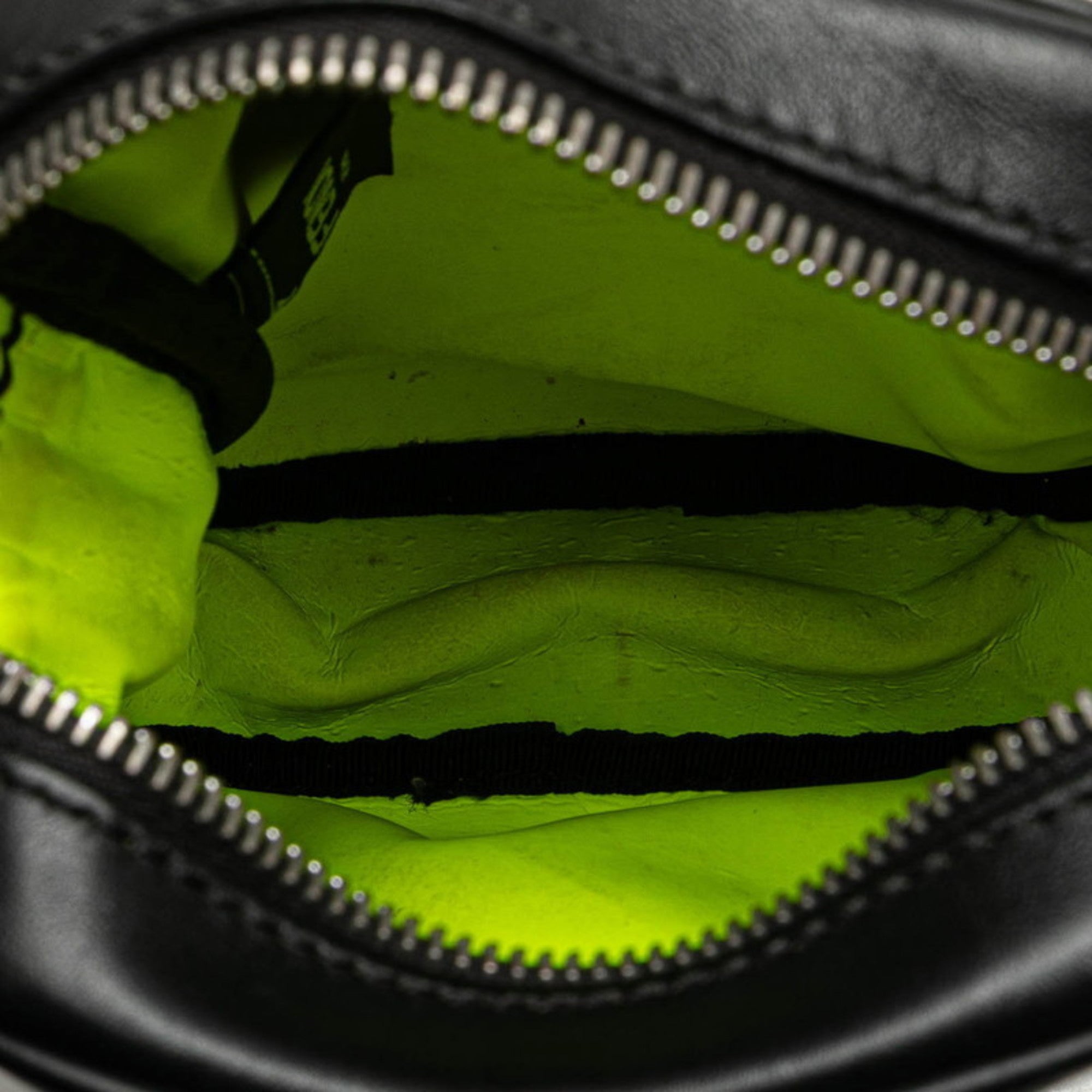 Fendi Black Yellow Leather Shoulder Bag (Pre-Owned)