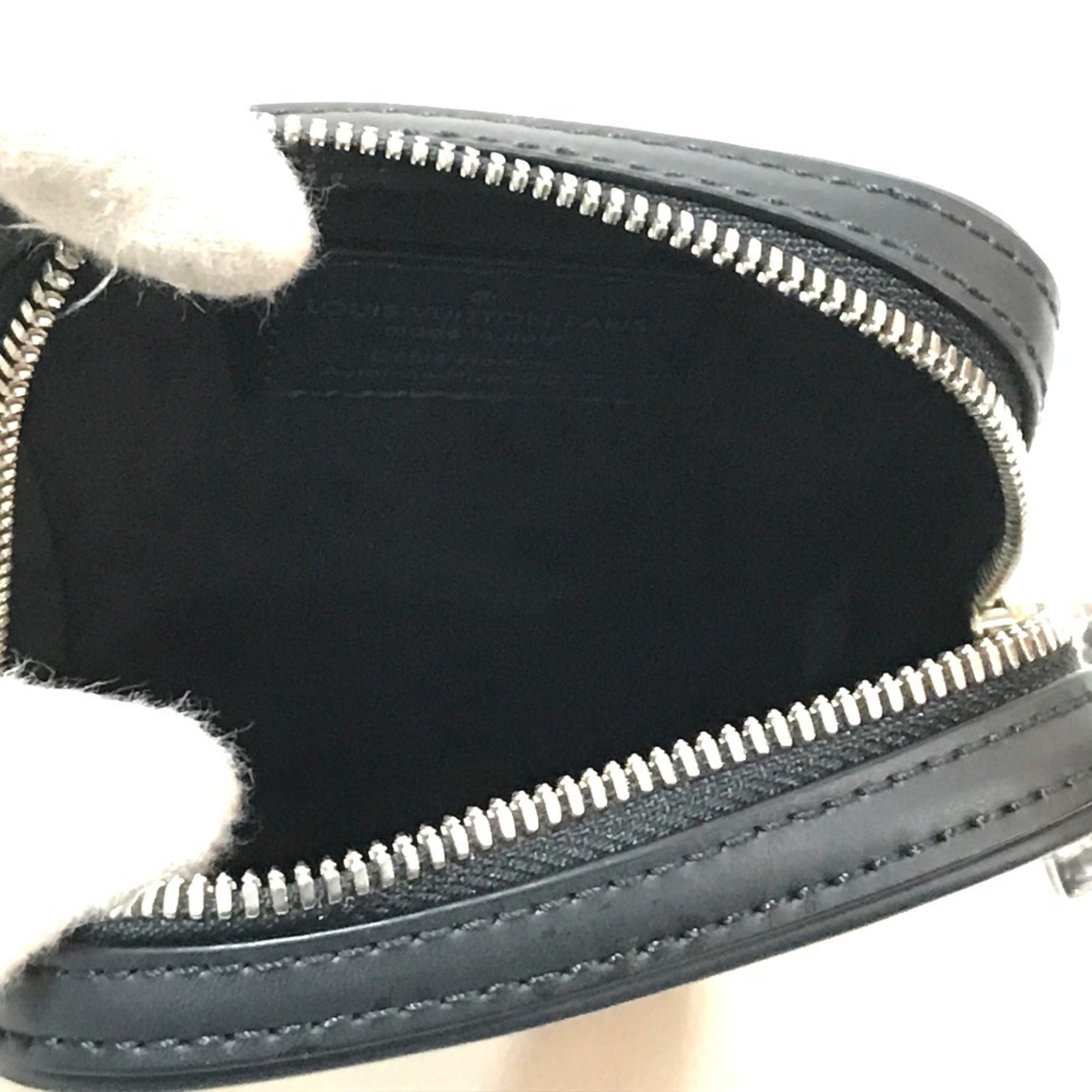 Louis Vuitton Epi Black Noir Epi Leather Pochette Shoulder Bag (Pre-Owned)