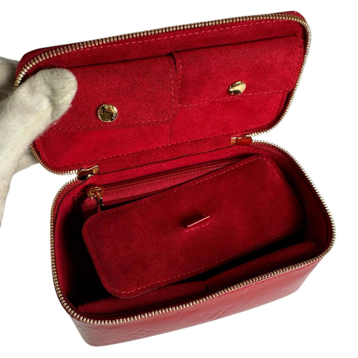 Louis Vuitton Pomme D'amour Red Color Monogram Vernis Handbag (Pre-Owned)