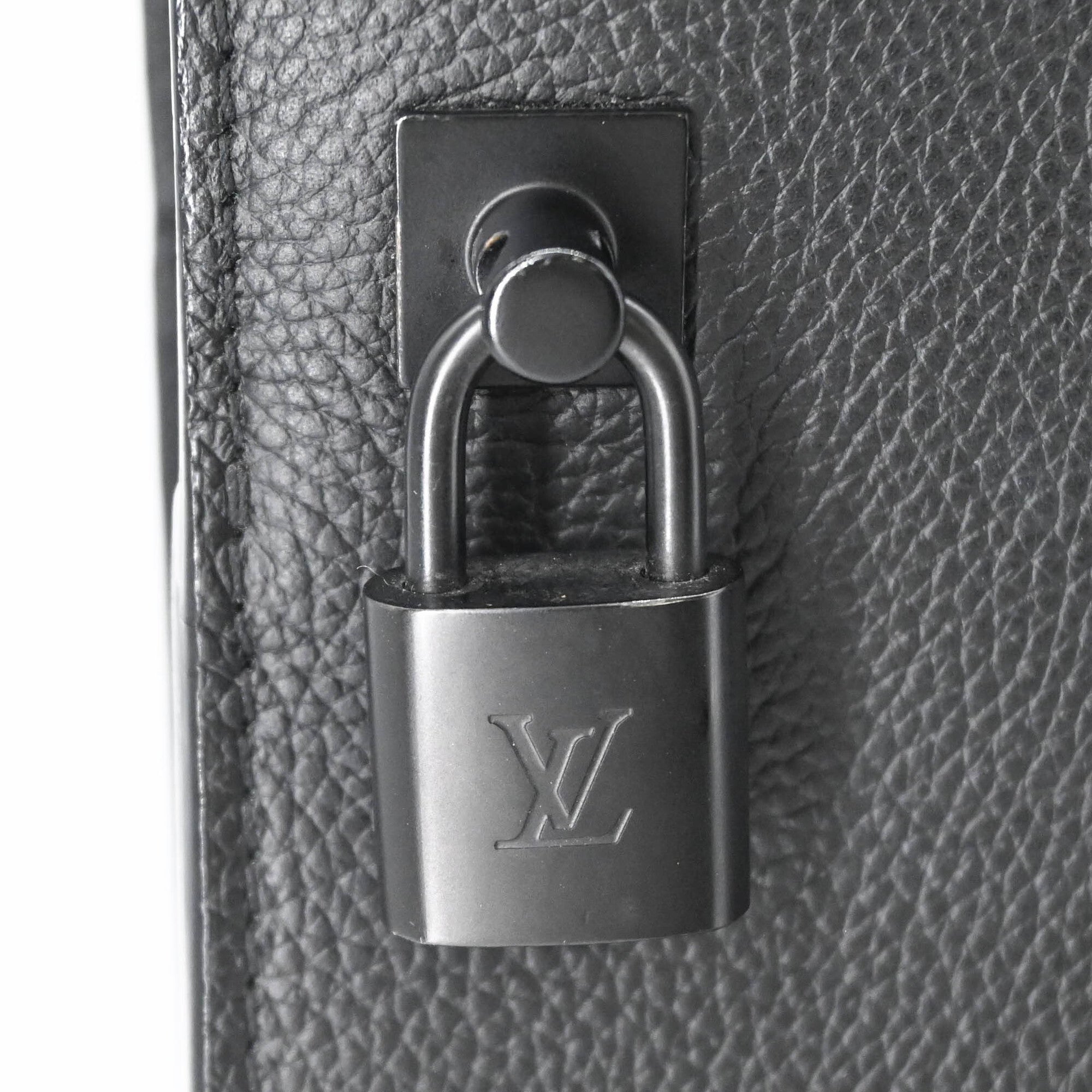 Louis Vuitton Black Leather Tote Bag (Pre-Owned)