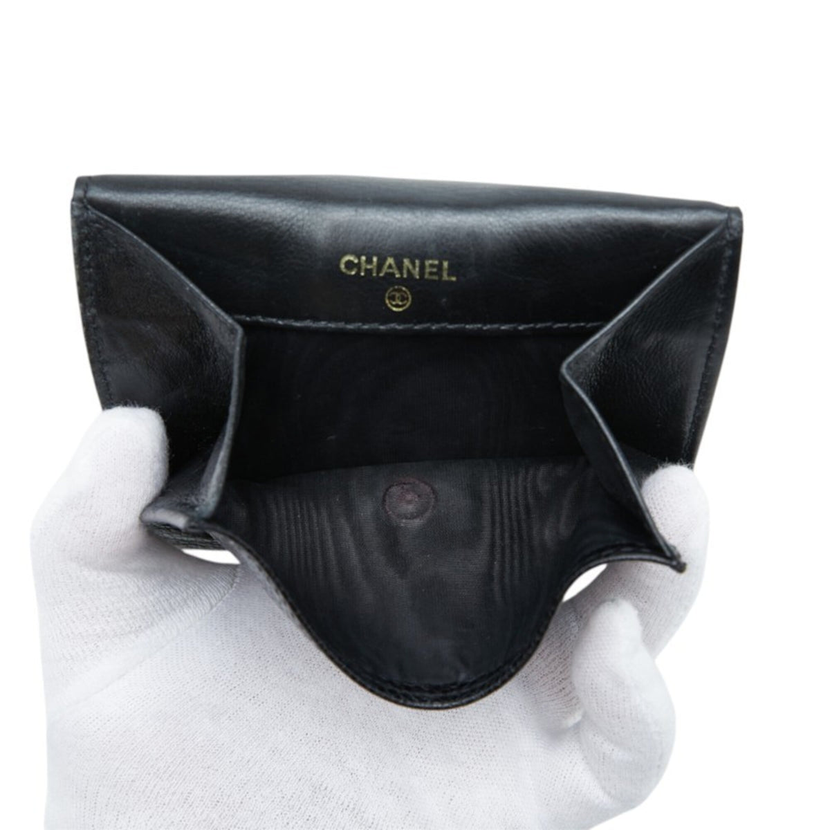 Chanel Black Grained Calfskin Wallet (Bi-Fold) (Pre-Owned)