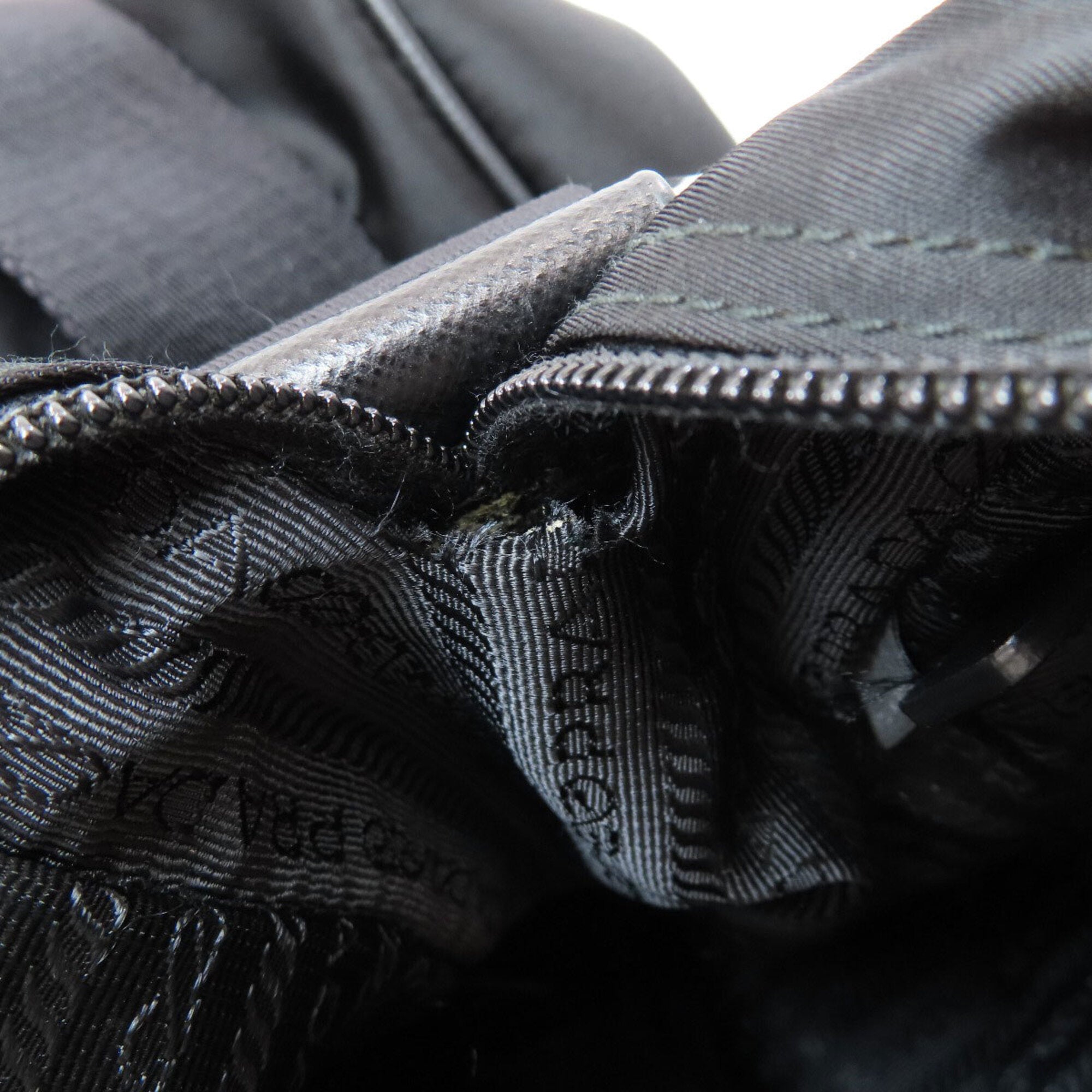 Prada Black Nylon Shoulder Bag (Pre-Owned)