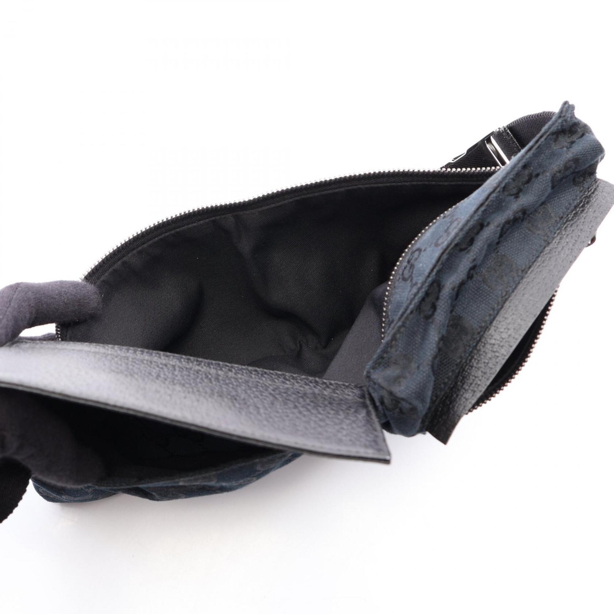 Gucci Black Canvas Leather Fanny Pack Handbag (Pre-Owned)