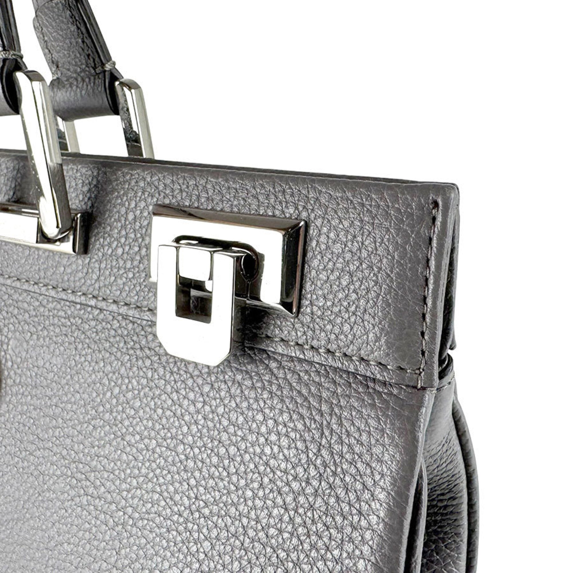 Gucci Gray Leather Handbag Shoulder Bag (Pre-Owned)