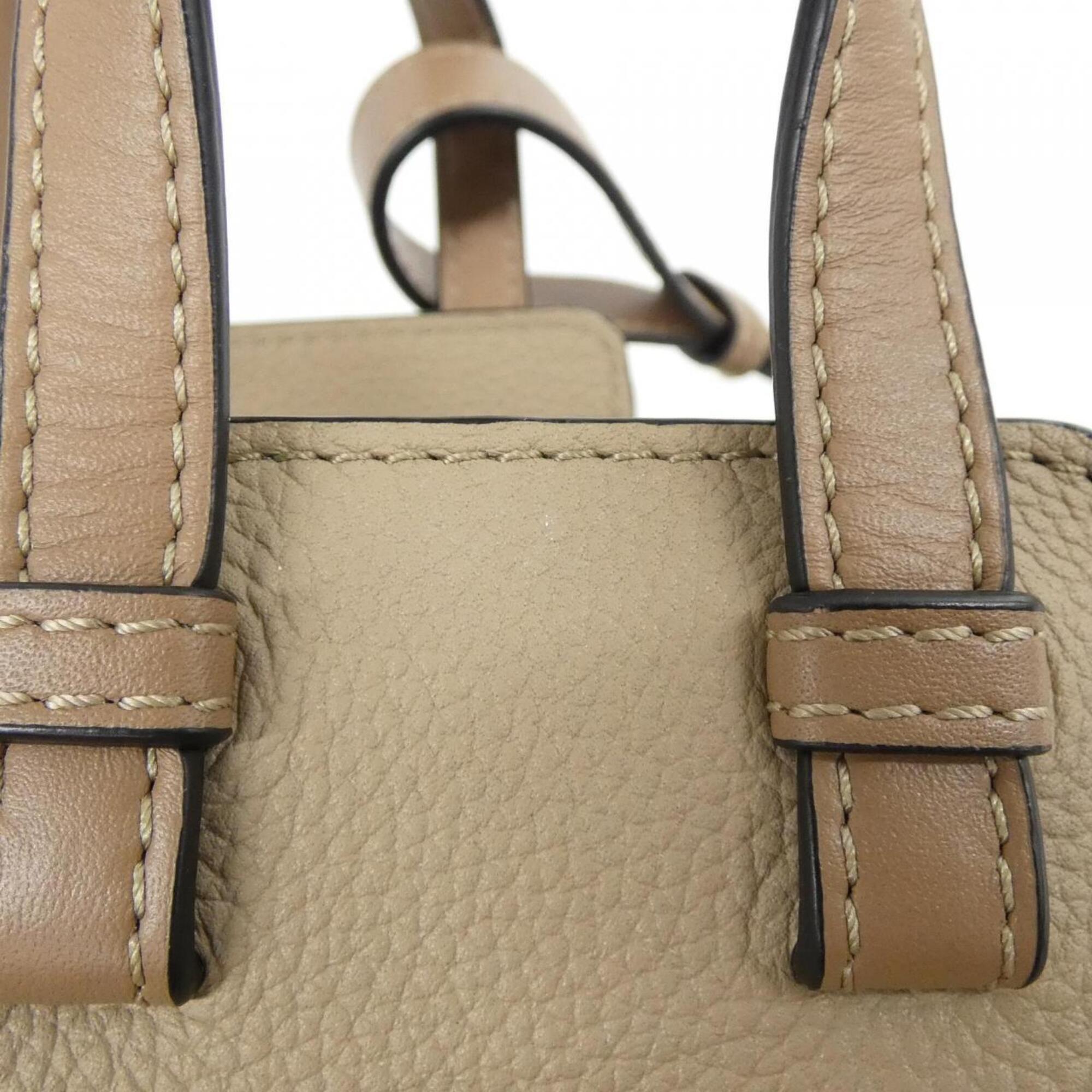 Loewe Sand Leather Shoulder Bag (Pre-Owned)