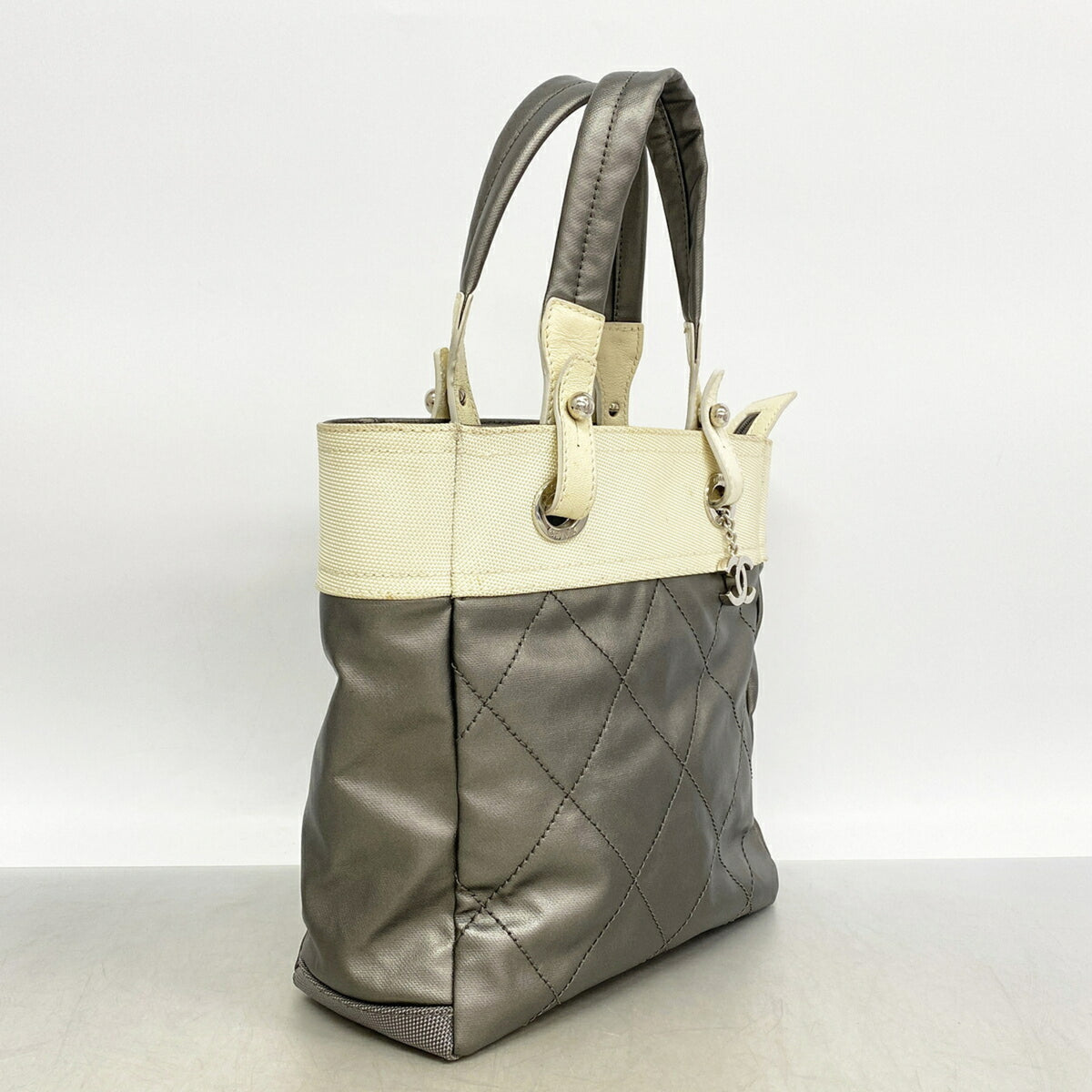 Chanel Ivory Silver Canvas Tote Bag (Pre-Owned)