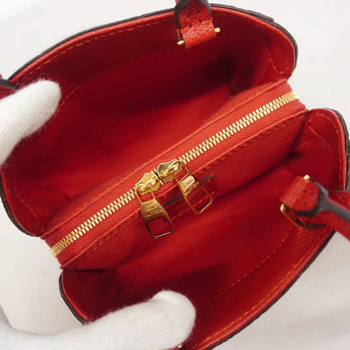 Louis Vuitton Cerise Handbag (Pre-Owned)