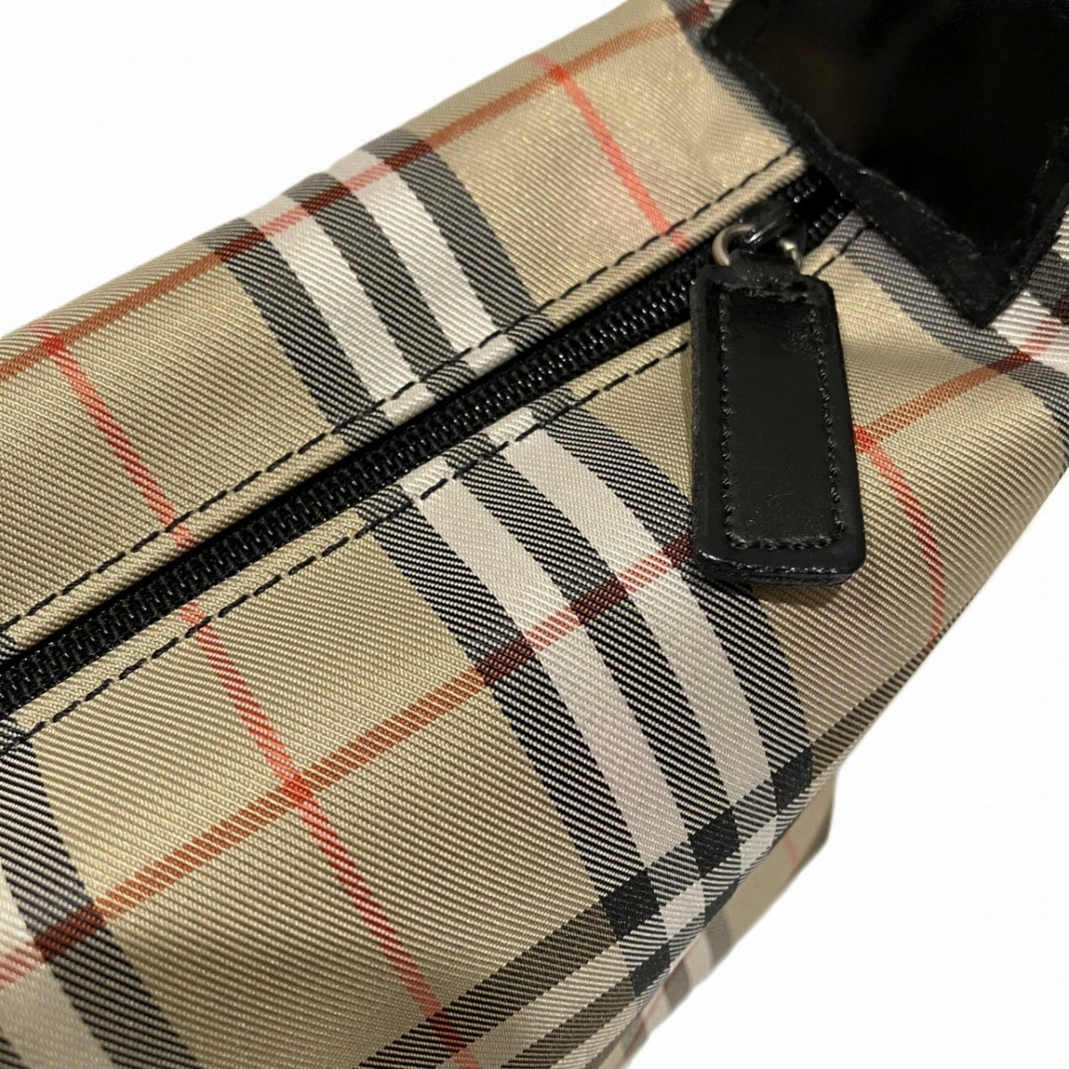Burberry Beige Nylon Handbag (Pre-Owned)