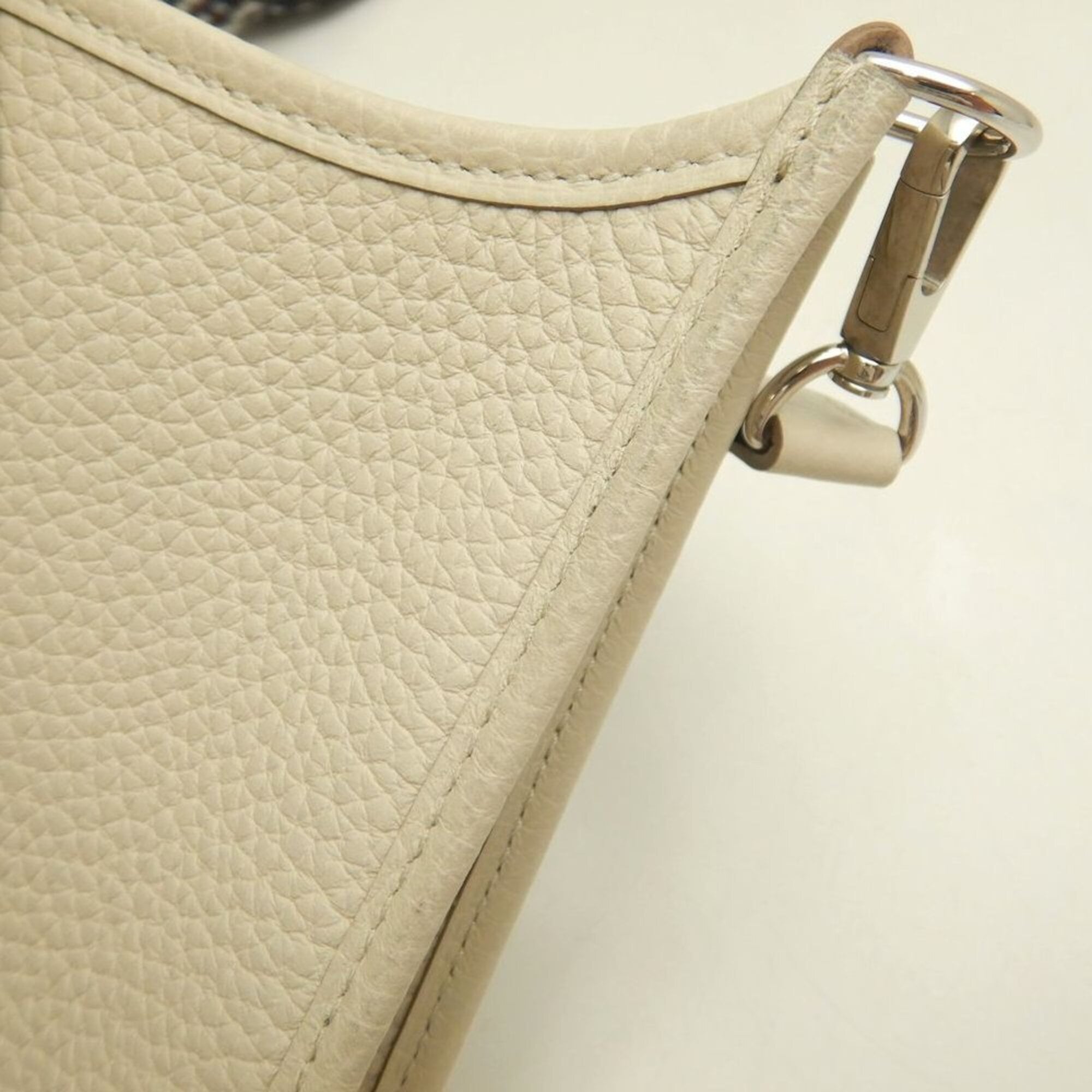 Hermes Silver Taurillon Clemence Leather Shoulder Bag (Pre-Owned)
