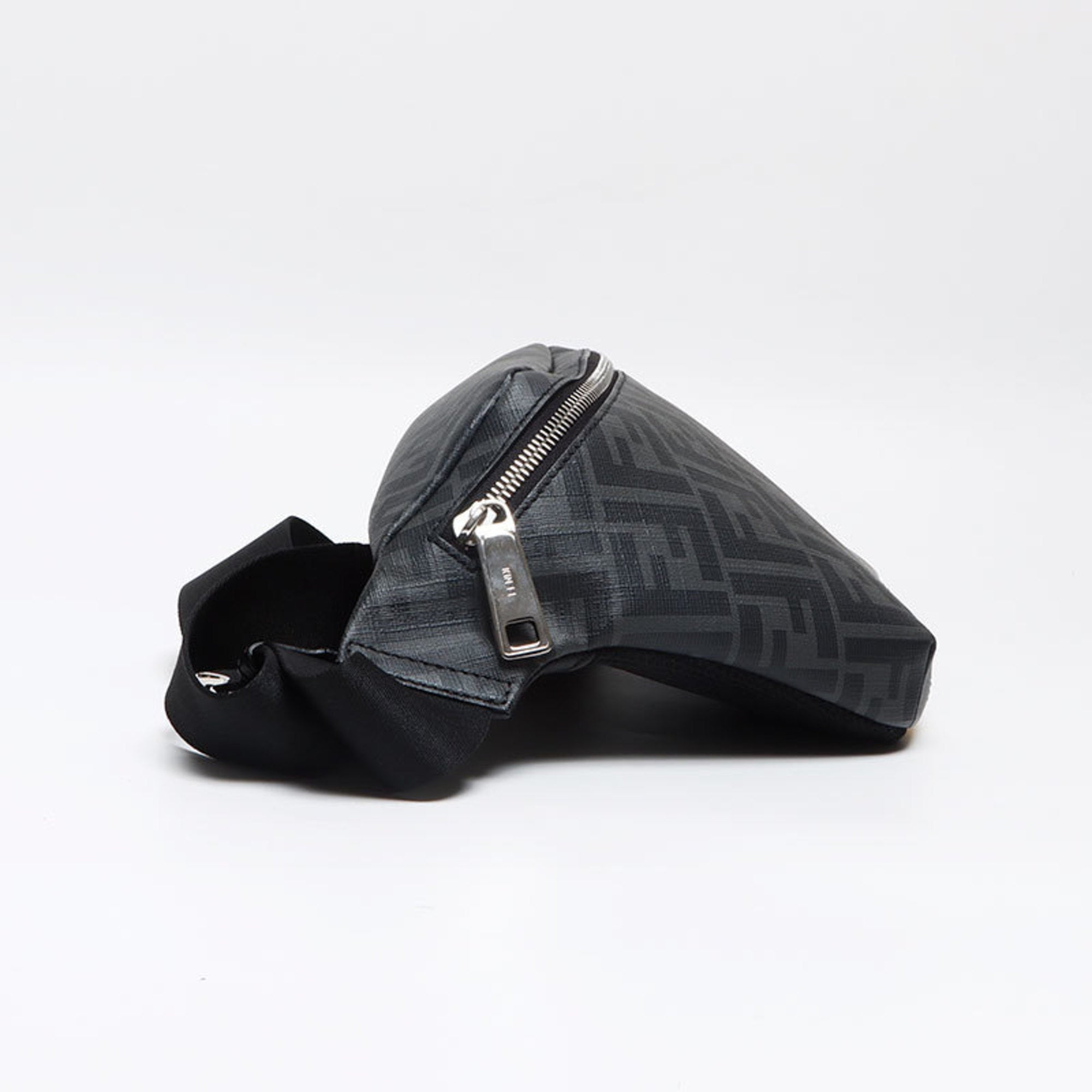 Fendi Zucchino Gray Shoulder Bag (Pre-Owned)