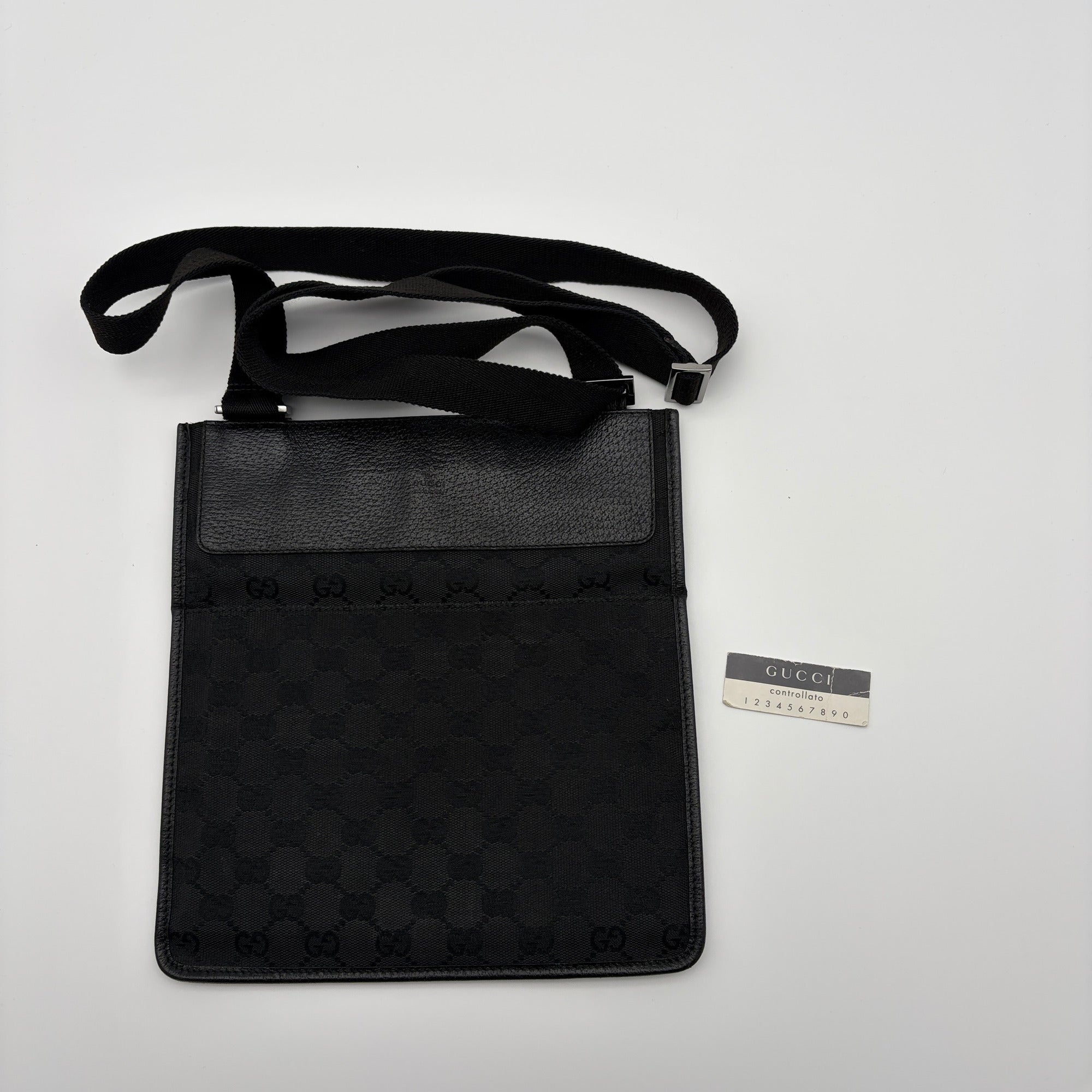 Gucci Gg Canvas Black Gg Canvas Leather Shoulder Bag (Pre-Owned)