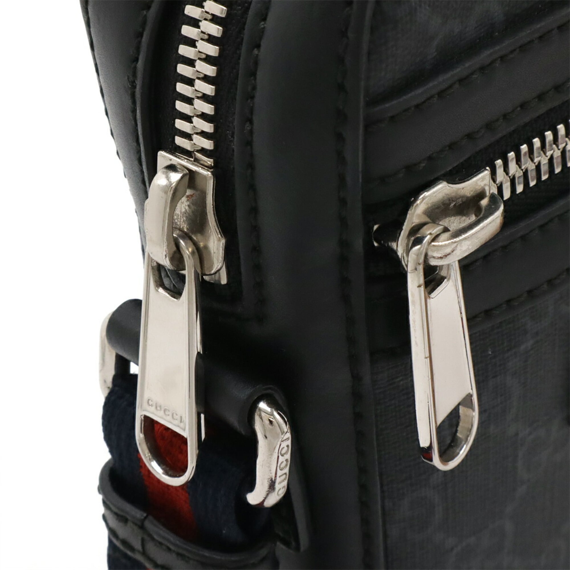 Gucci Black Dark Gray Navy Red Color Gg Supreme Canvas Pvc Coated Canvas Leather Messenger Bag Pochette Shoulder Bag (Pre-Owned)