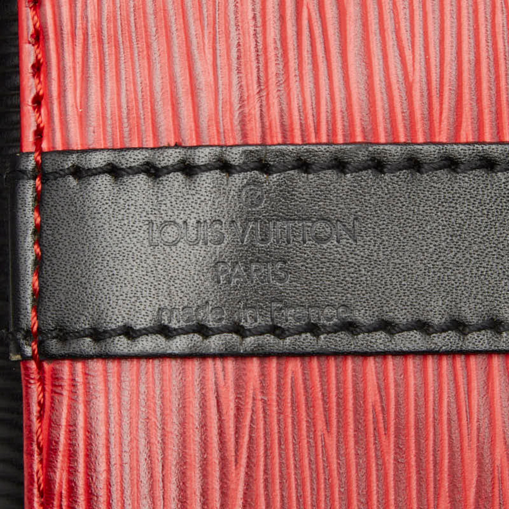 Louis Vuitton Black Red Color Leather Shoulder Bag (Pre-Owned)