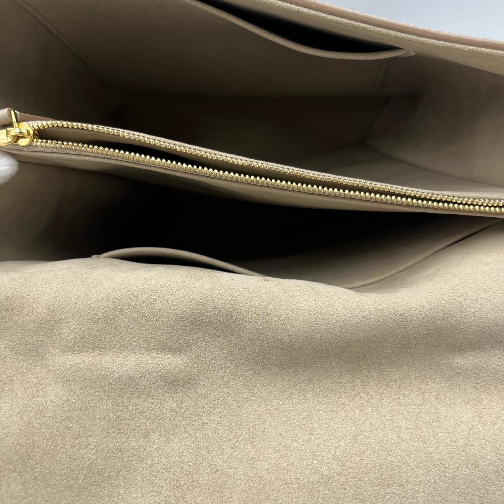 Louis Vuitton Beige Leather Shoulder Bag (Pre-Owned)