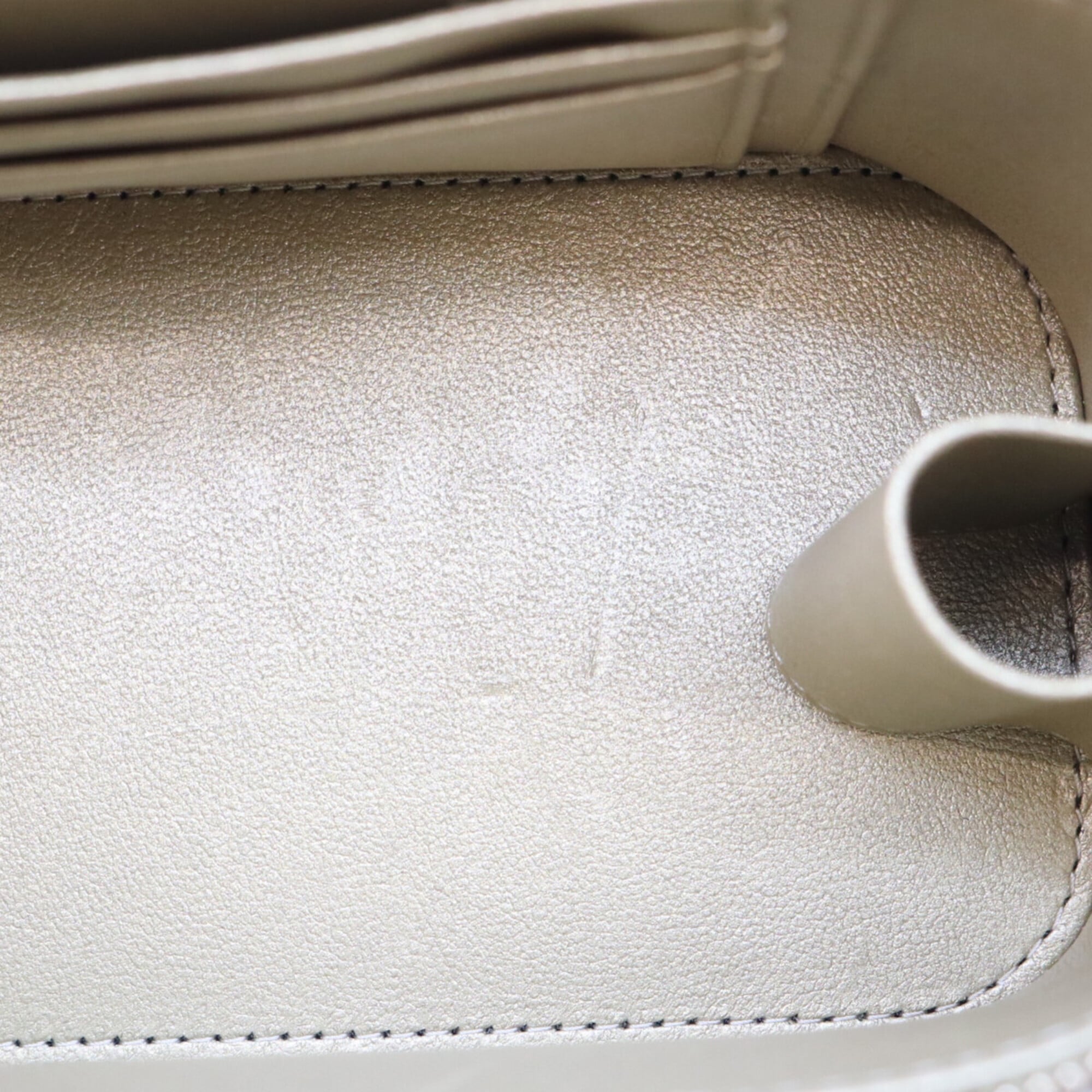 Chanel Gold Leather Shoulder Bag (Pre-Owned)