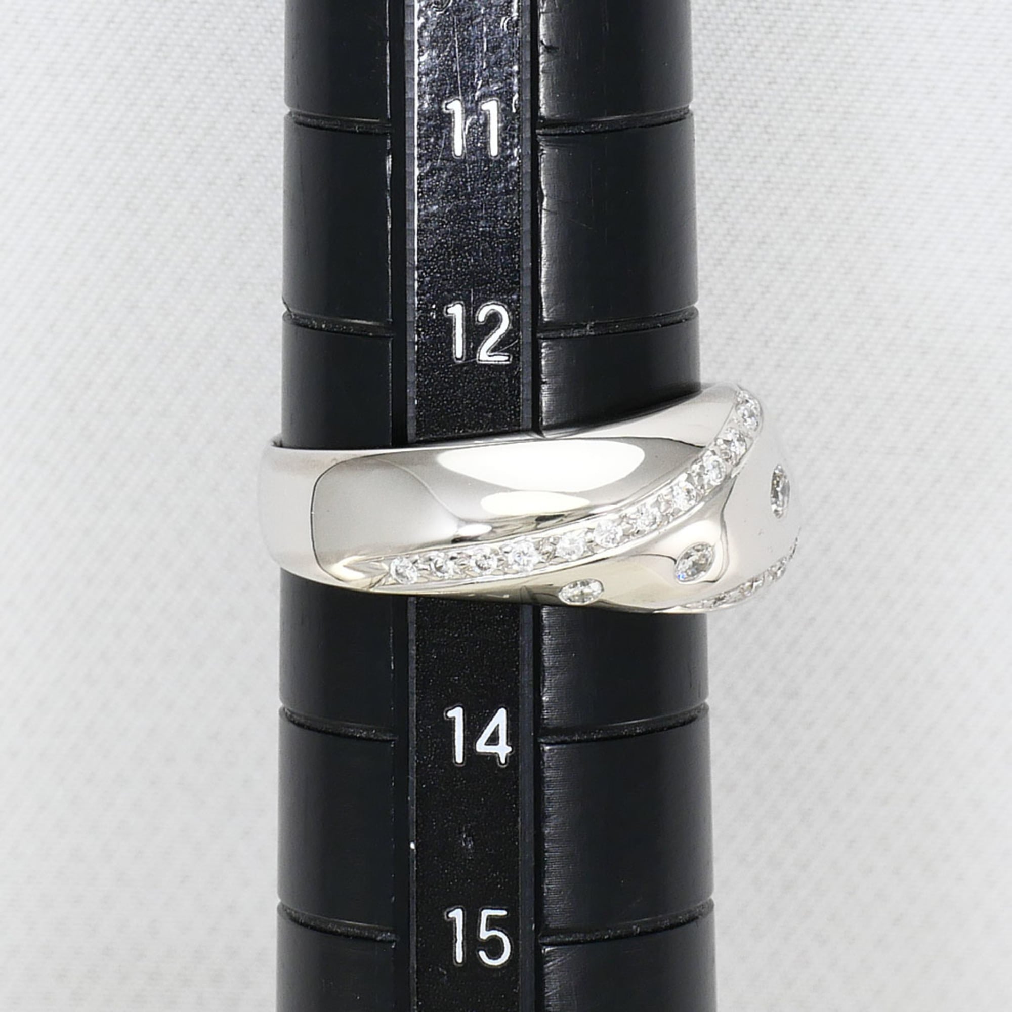 Unbranded White Gold White Gold (18K) Band Ring (Pre-Owned)