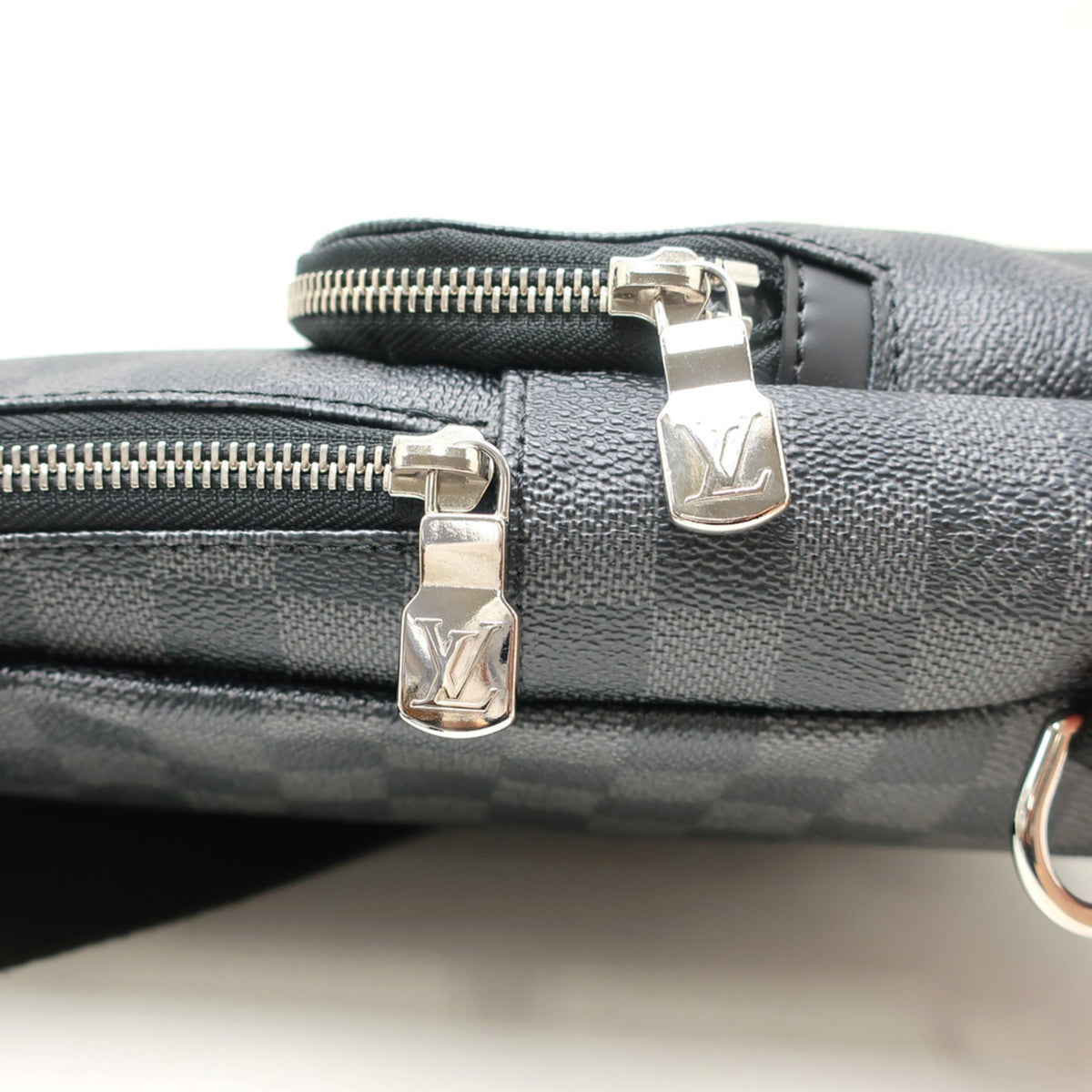 Louis Vuitton Damier Graphite Black Damier Canvas Sling Bag (Pre-Owned)