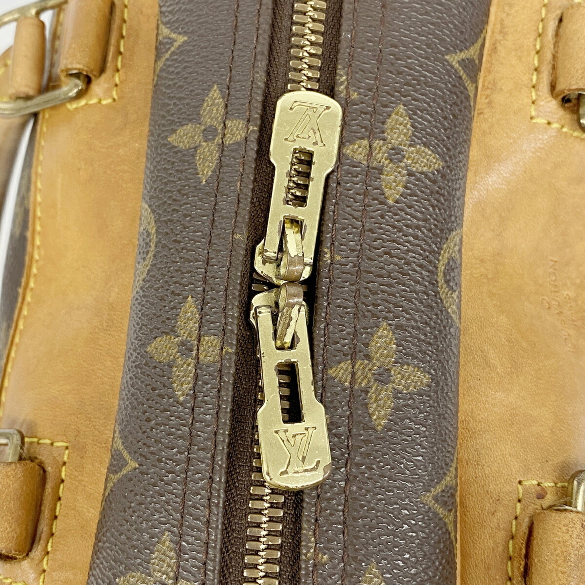 Louis Vuitton Brown Handbag (Pre-Owned)