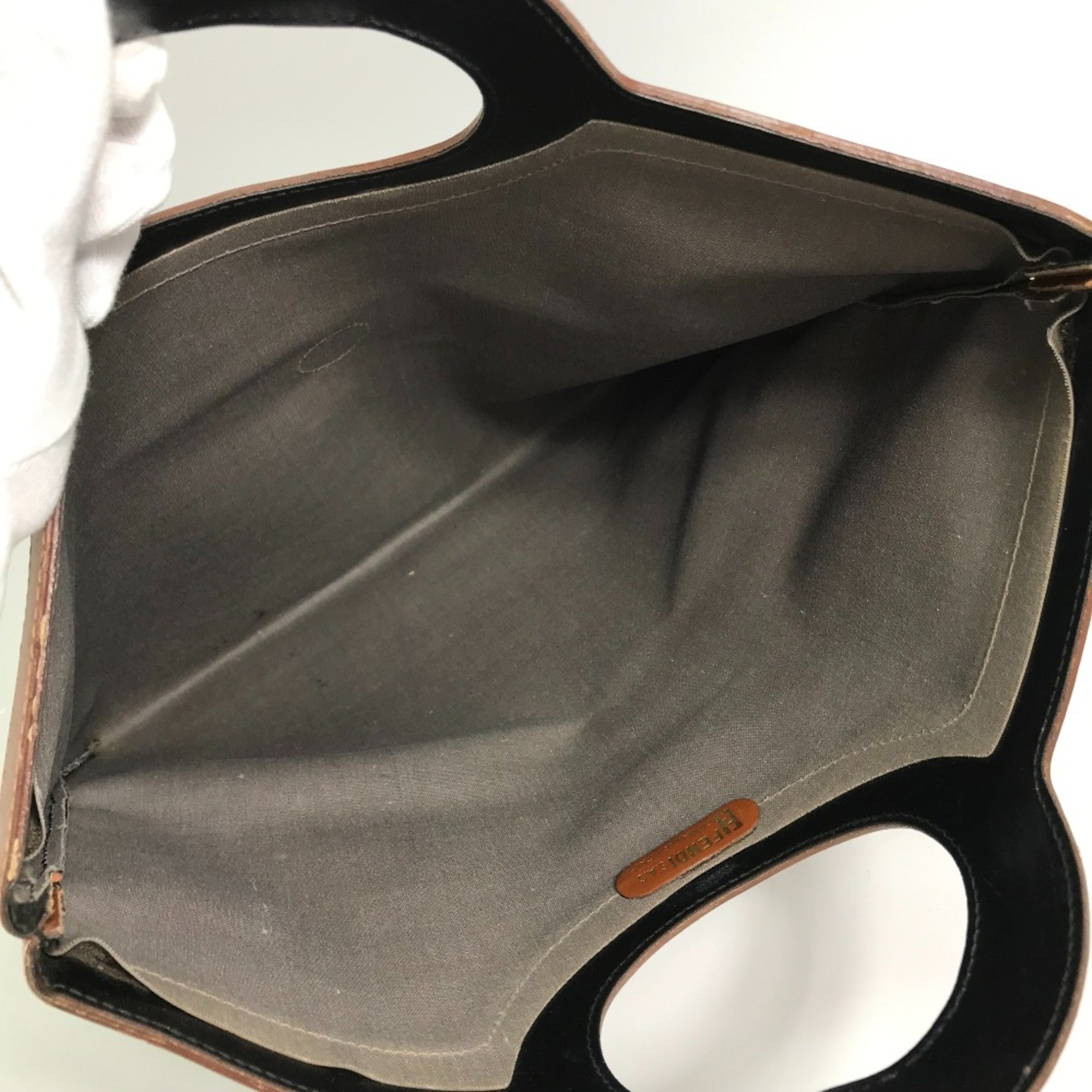 Fendi Green Other Clutch Bag (Pre-Owned)