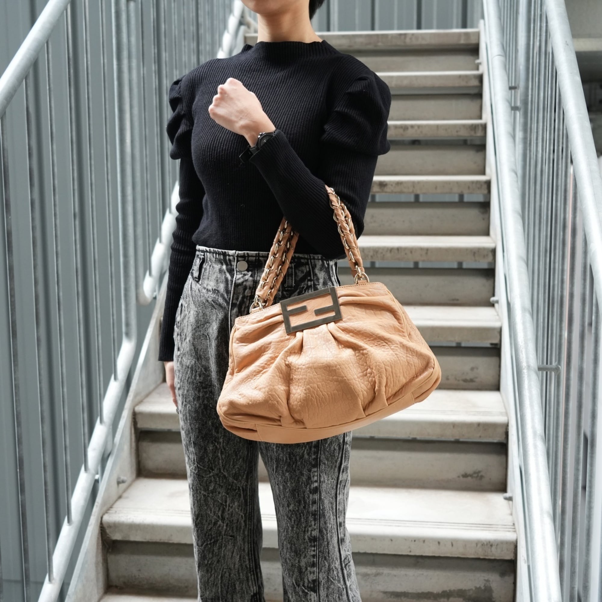 Fendi Brown Shoulder Bag (Pre-Owned)