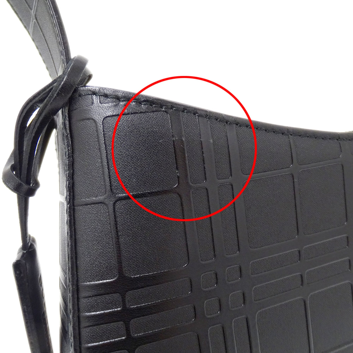 Burberry Black Leather Shoulder Bag (Pre-Owned)