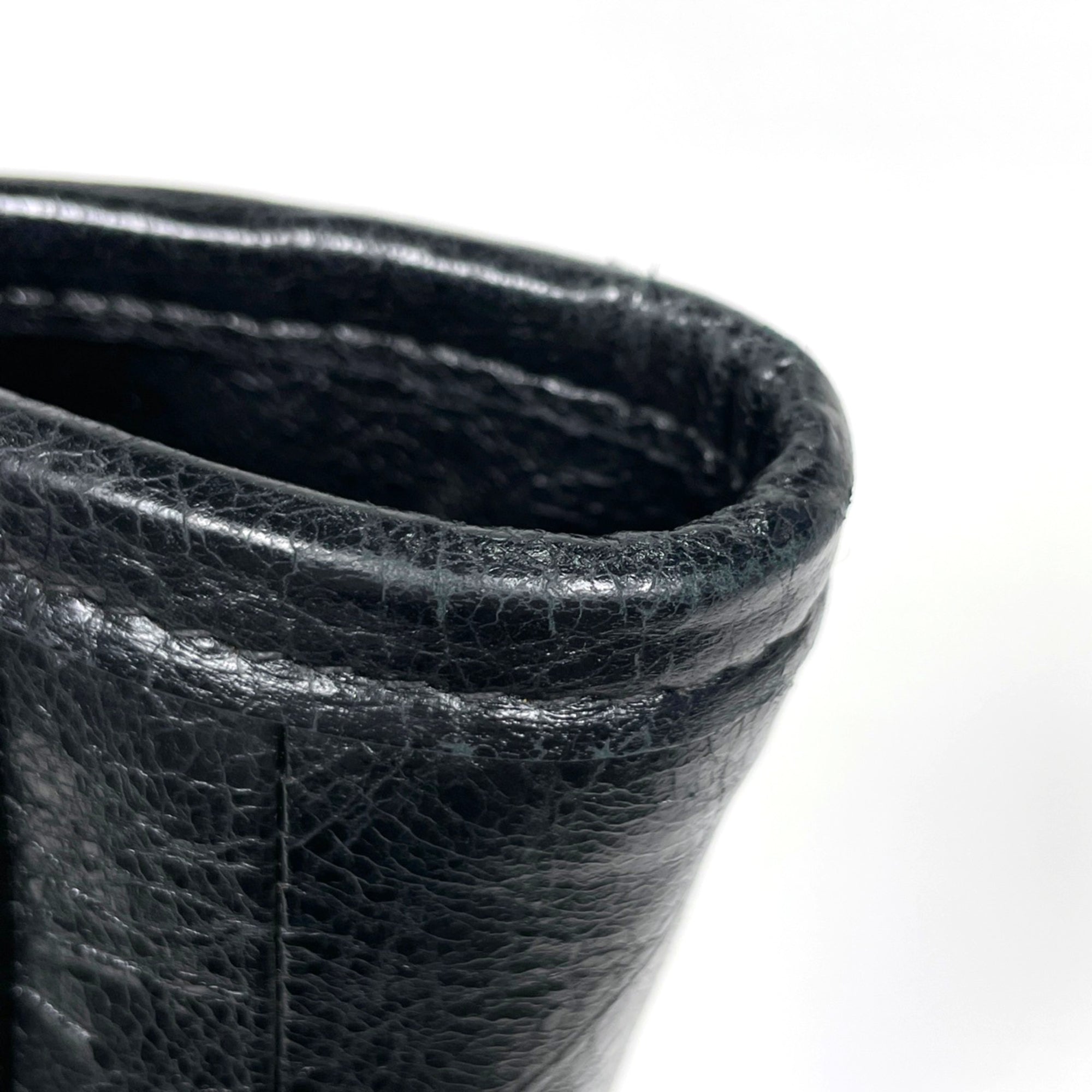 Balenciaga Black Leather Fanny Pack Handbag (Pre-Owned)