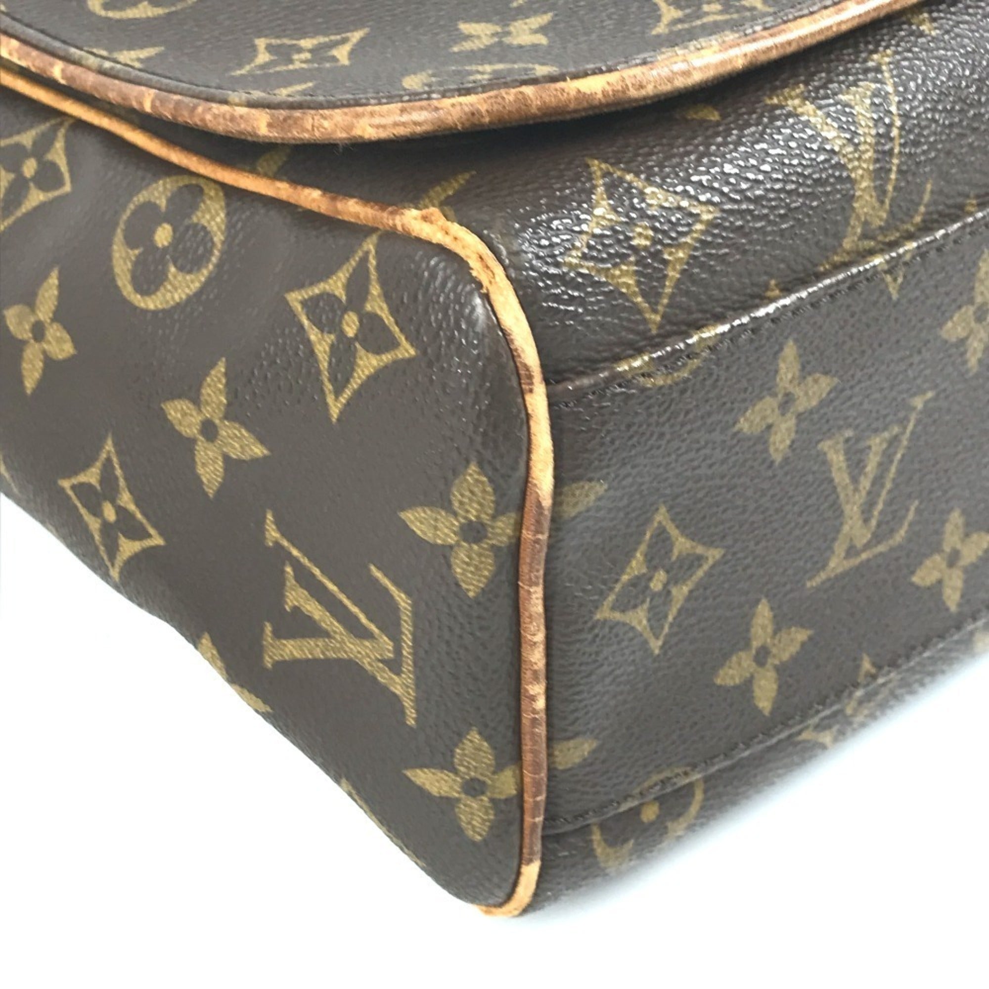 Louis Vuitton Brown Monogram Canvas Messenger Bag Shoulder Bag (Pre-Owned)
