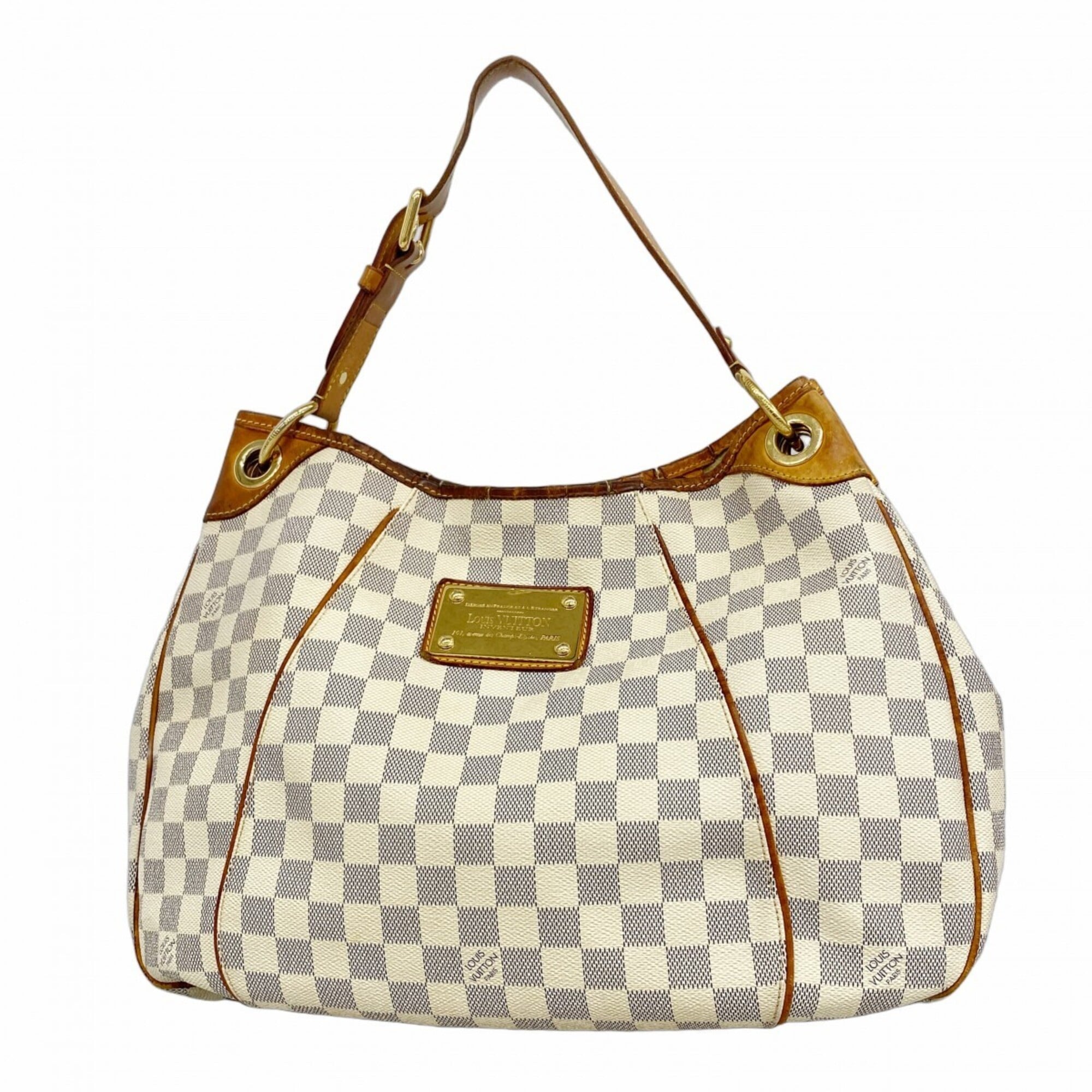 Louis Vuitton White Shoulder Bag (Pre-Owned)
