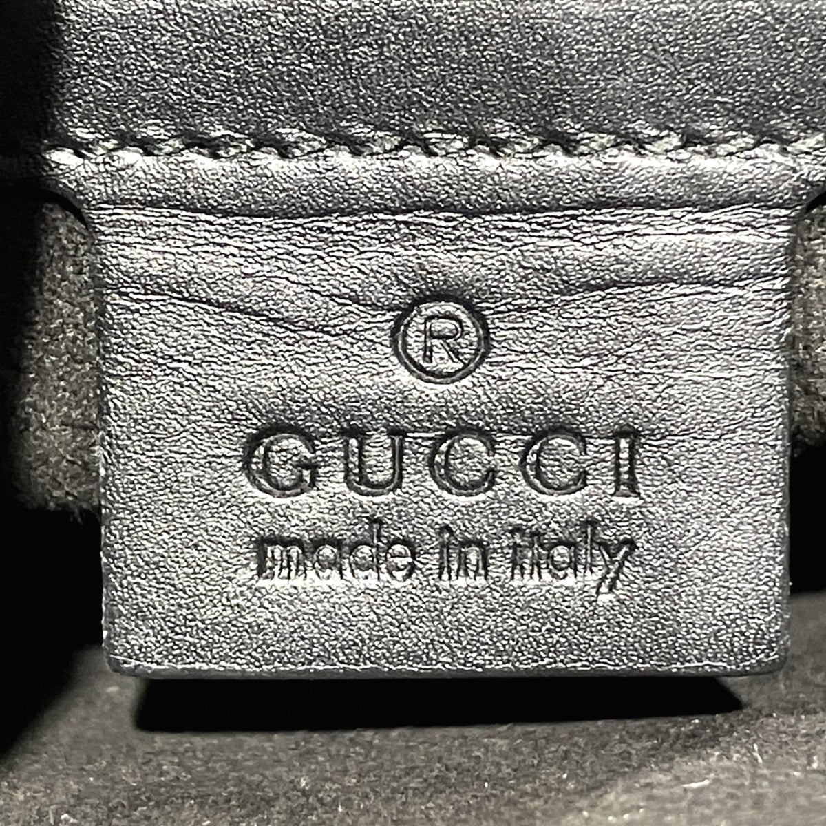 Gucci Gray Leather Clutch Bag (Pre-Owned)